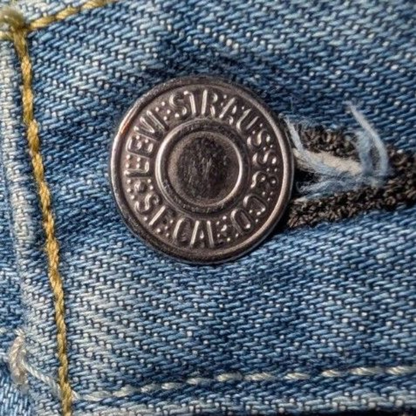 Levi’s 501 Original Fit Jeans Light Wash 100% Cotton Straight Leg Classic Denim