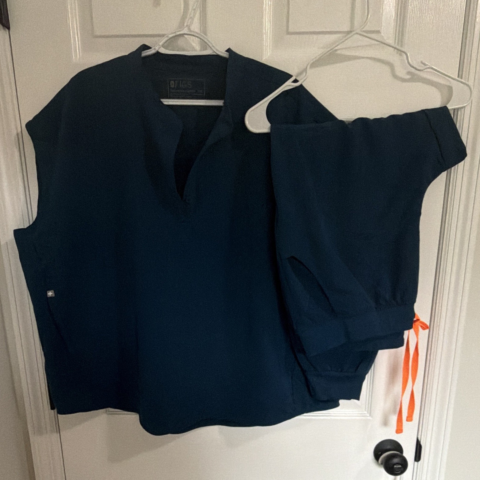 FIGS deep reef Rafaela top 3XL and Zamora joggers 2XL/P