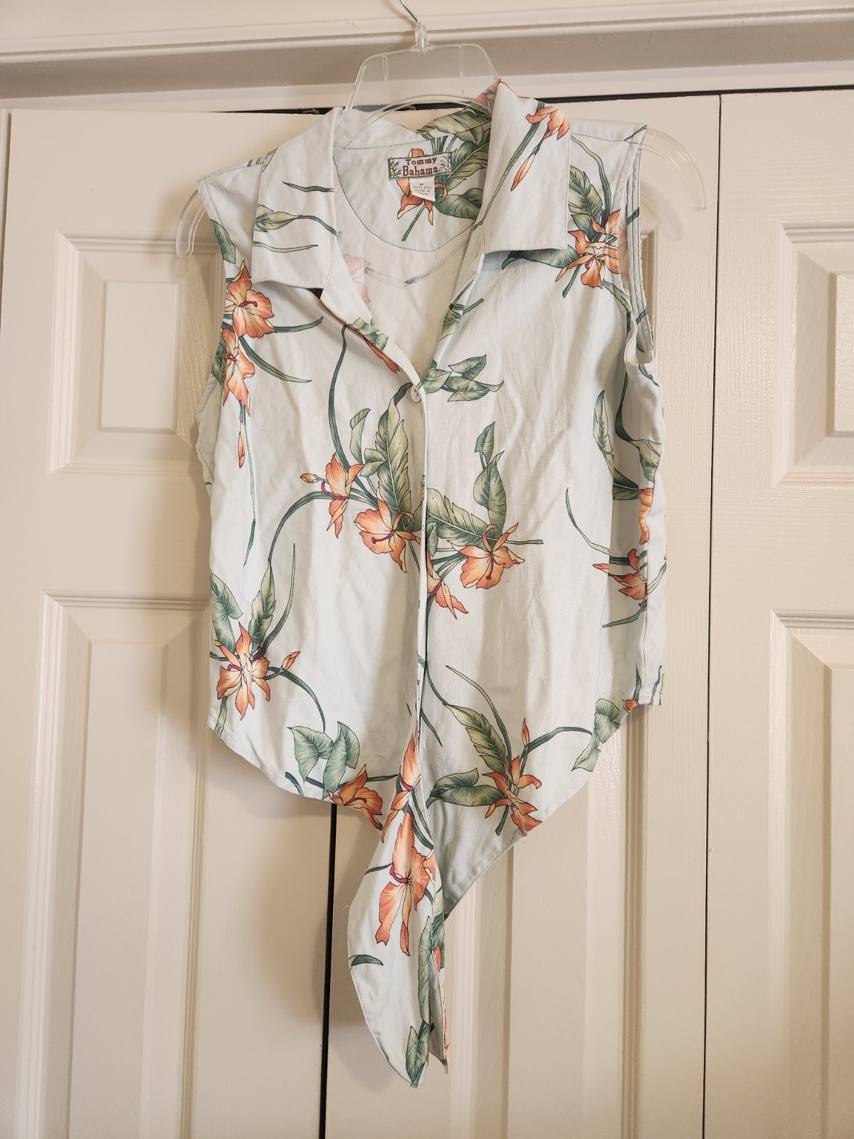 Vtg Tommy Bahama Womens Sz M 100% Silk Multicolor Tropical Floral Tie Blouse