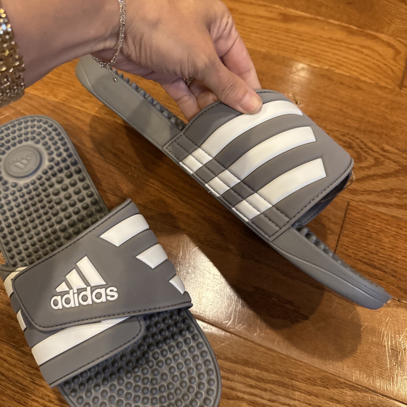 Adidas Men’s Adissage Slide Sandals Size 17 New In Box Gray/White
