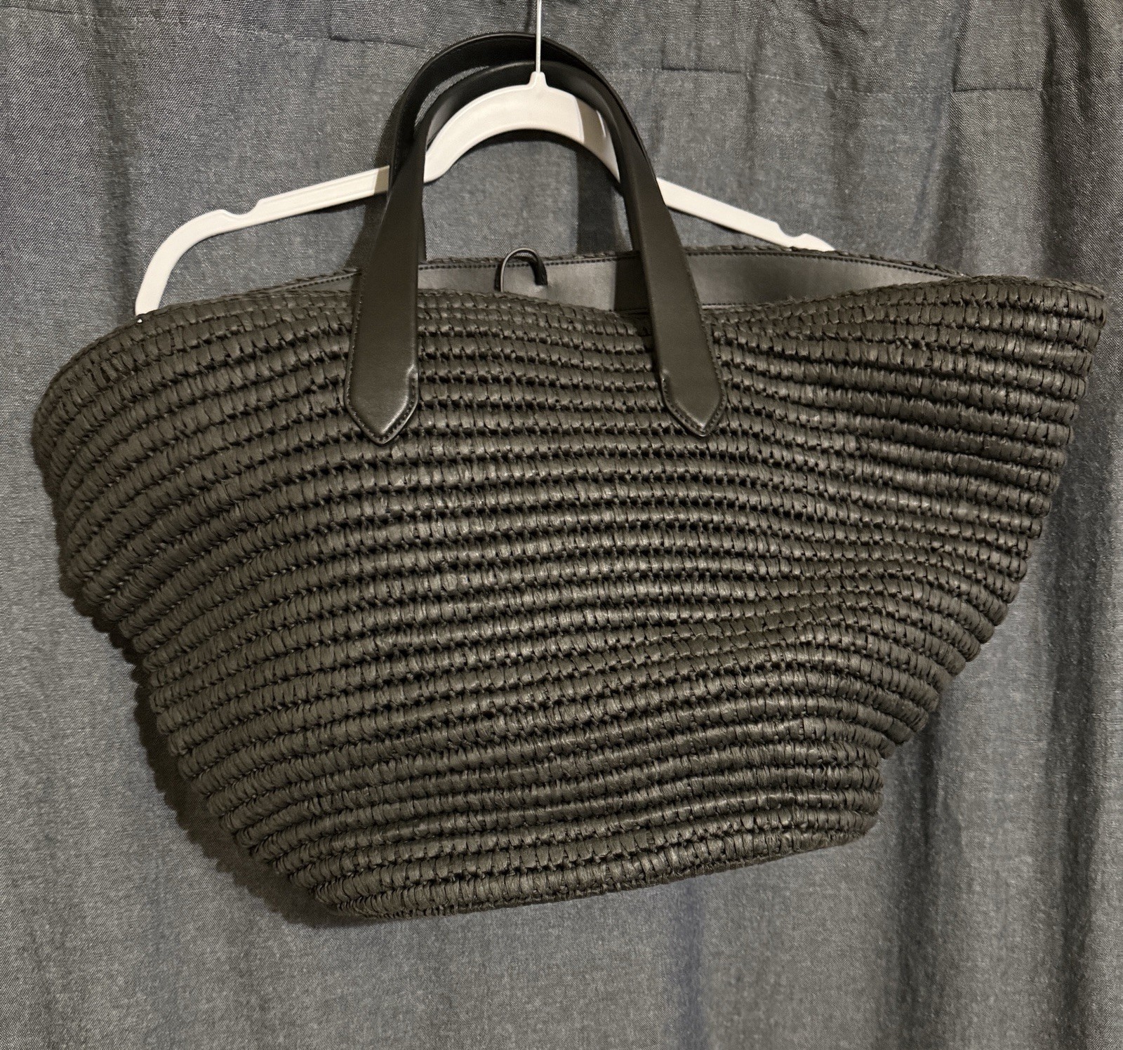 Kate Spade New York Black Woven Tote Tassel Dust Bag Tie Closure Trapezoid