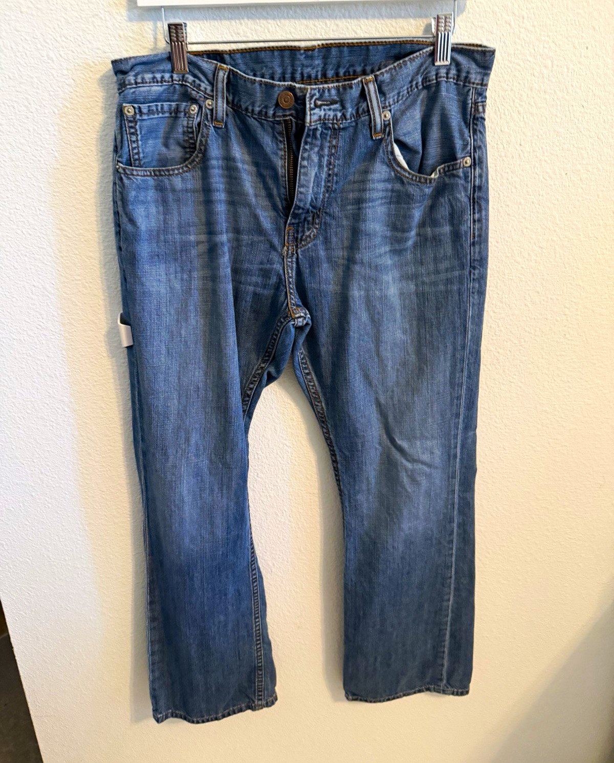 Levi’s Men’s 527 Slim Fit Low Rise Bootcut Medium Wash Blue Denim Jeans