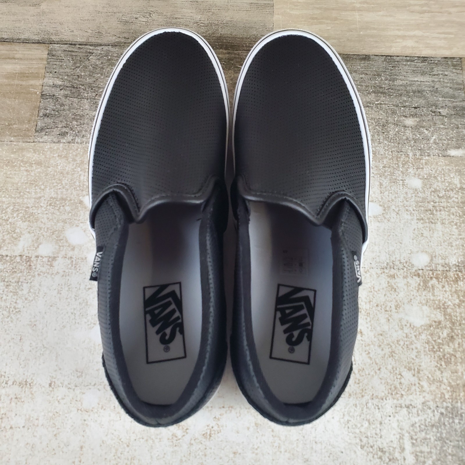 Vans Asher Perforated Womens Shoes Sz 9 Black Casual Round Toe Slip On Sneakers