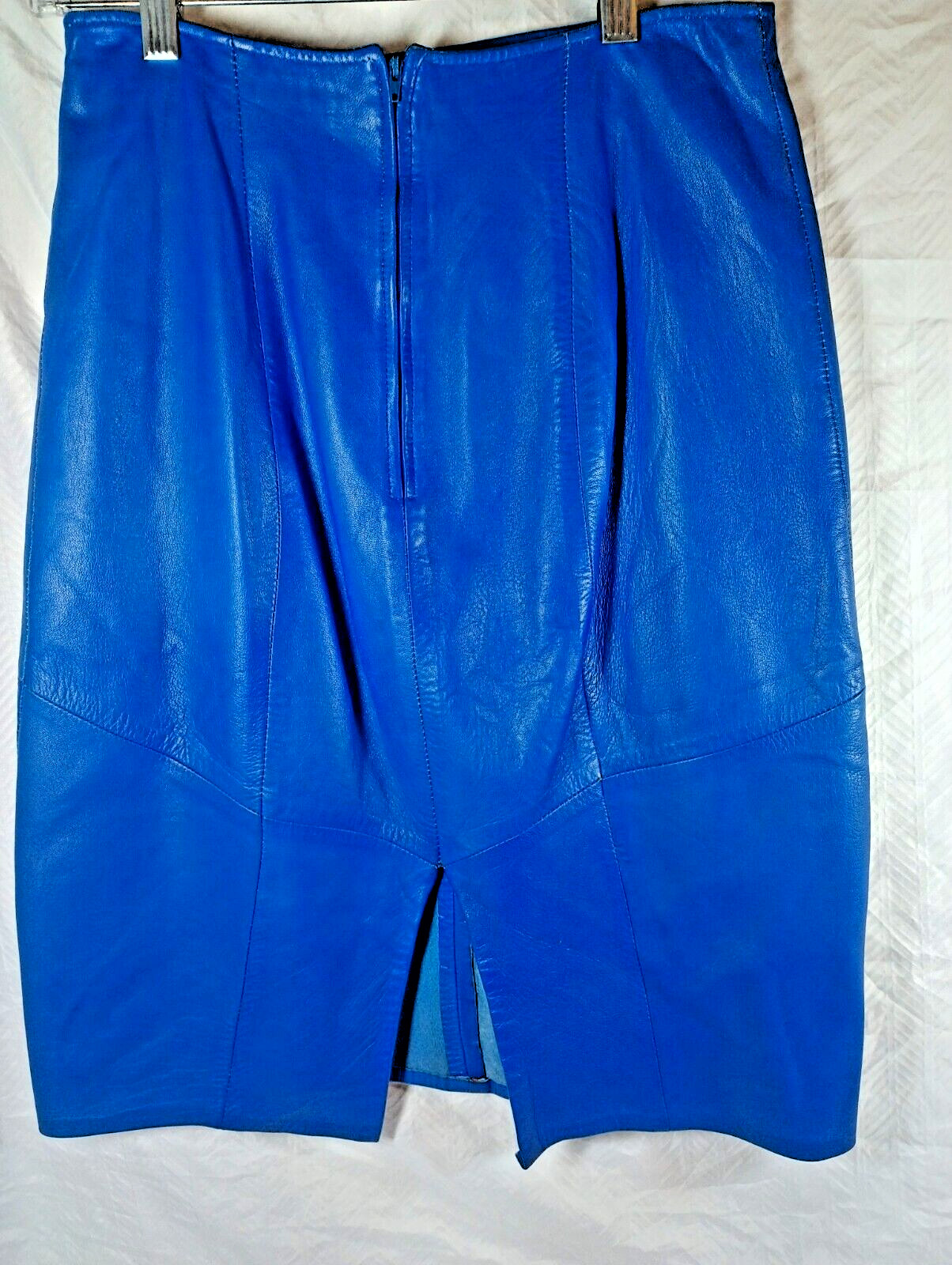 Firenze leather suit, jacket and skirt, blue, size M. DS07