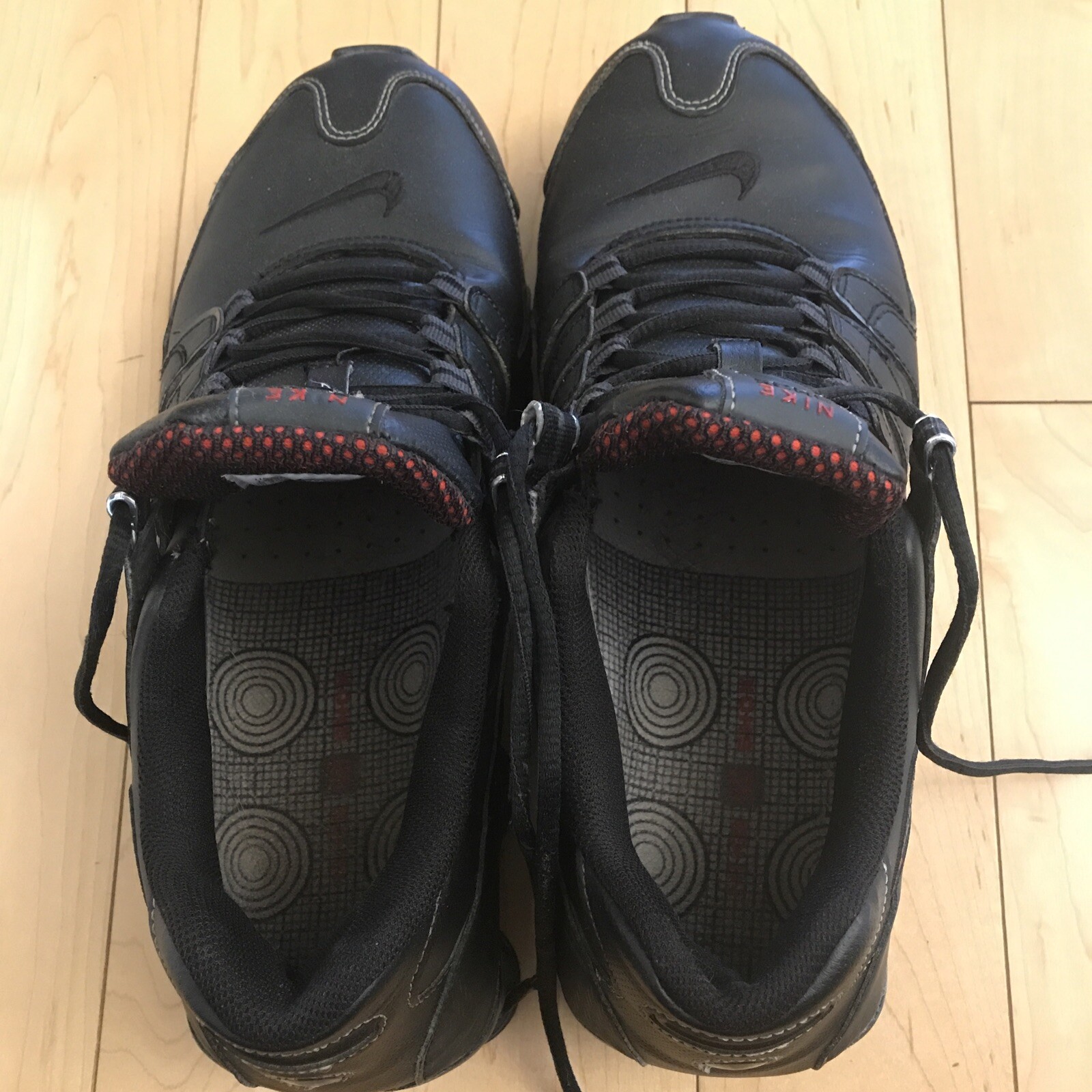 Nike Shox NZ Black Varsity Red Black Running Shoes 378341-017 Mens Sz 11 Rare