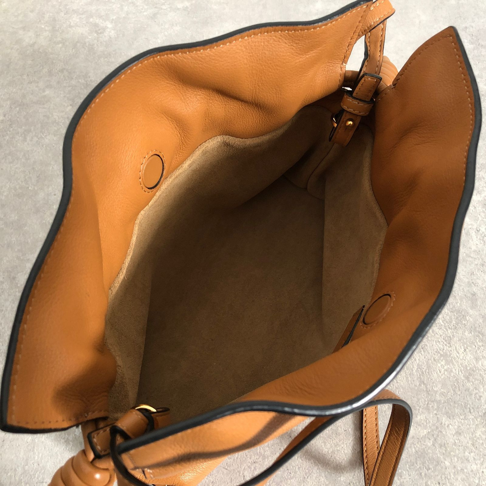 Loewe Flamenco Tan Leather Clutch Shoulder Bag Iconic Luxury Style