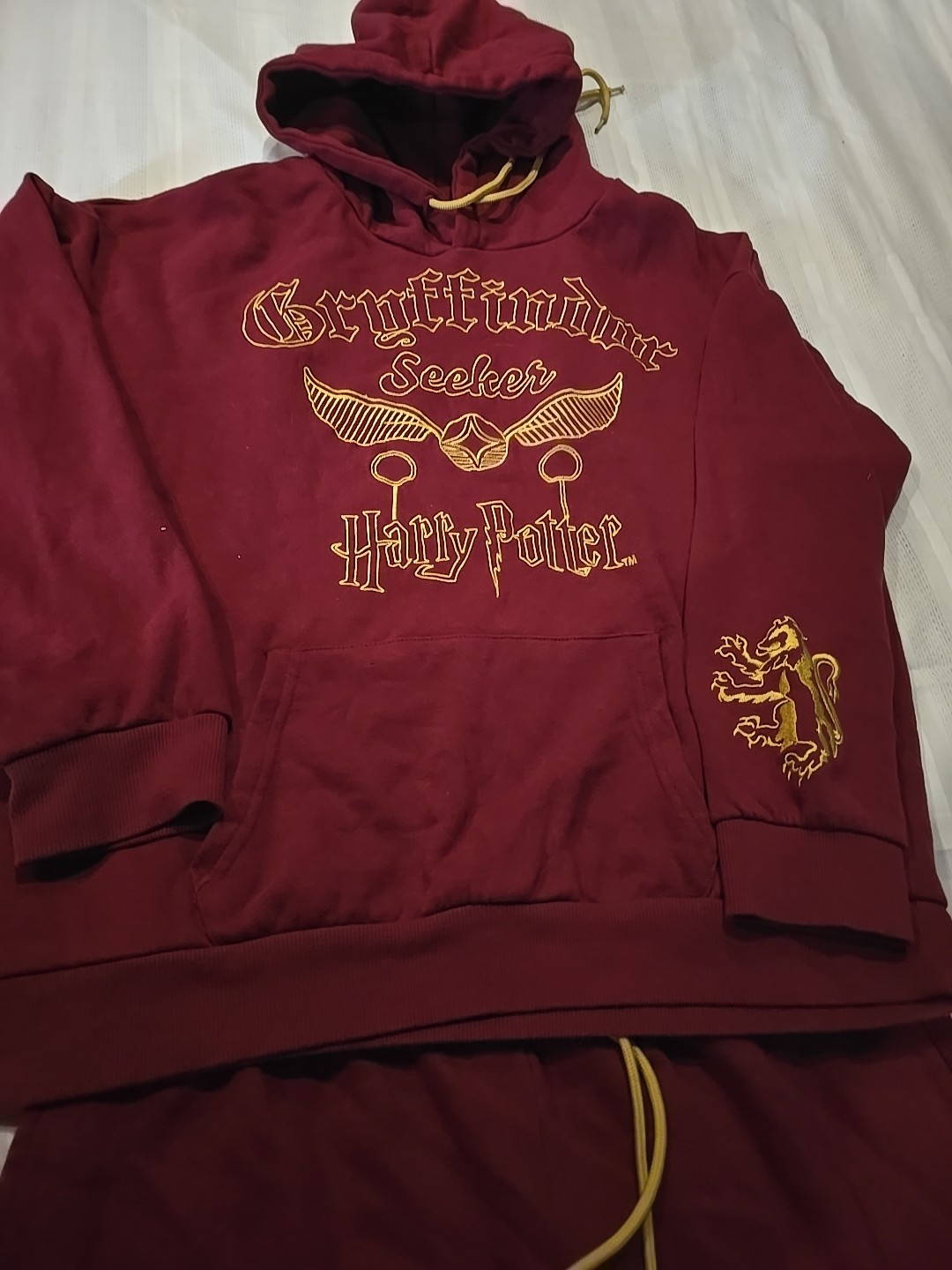 Harry Potter Gryffindor Quidditch Seeker Woman’s M 2 Piece Hoodie/Sweatpant