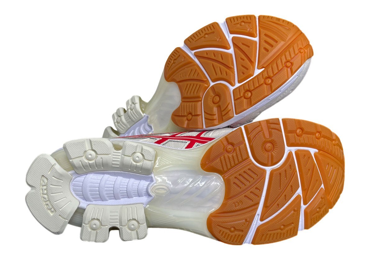 NIB Men’s ASICS Gel-Kinsei OG Birch/Classic Red Sneakers – Size 11 ½ 1021A293