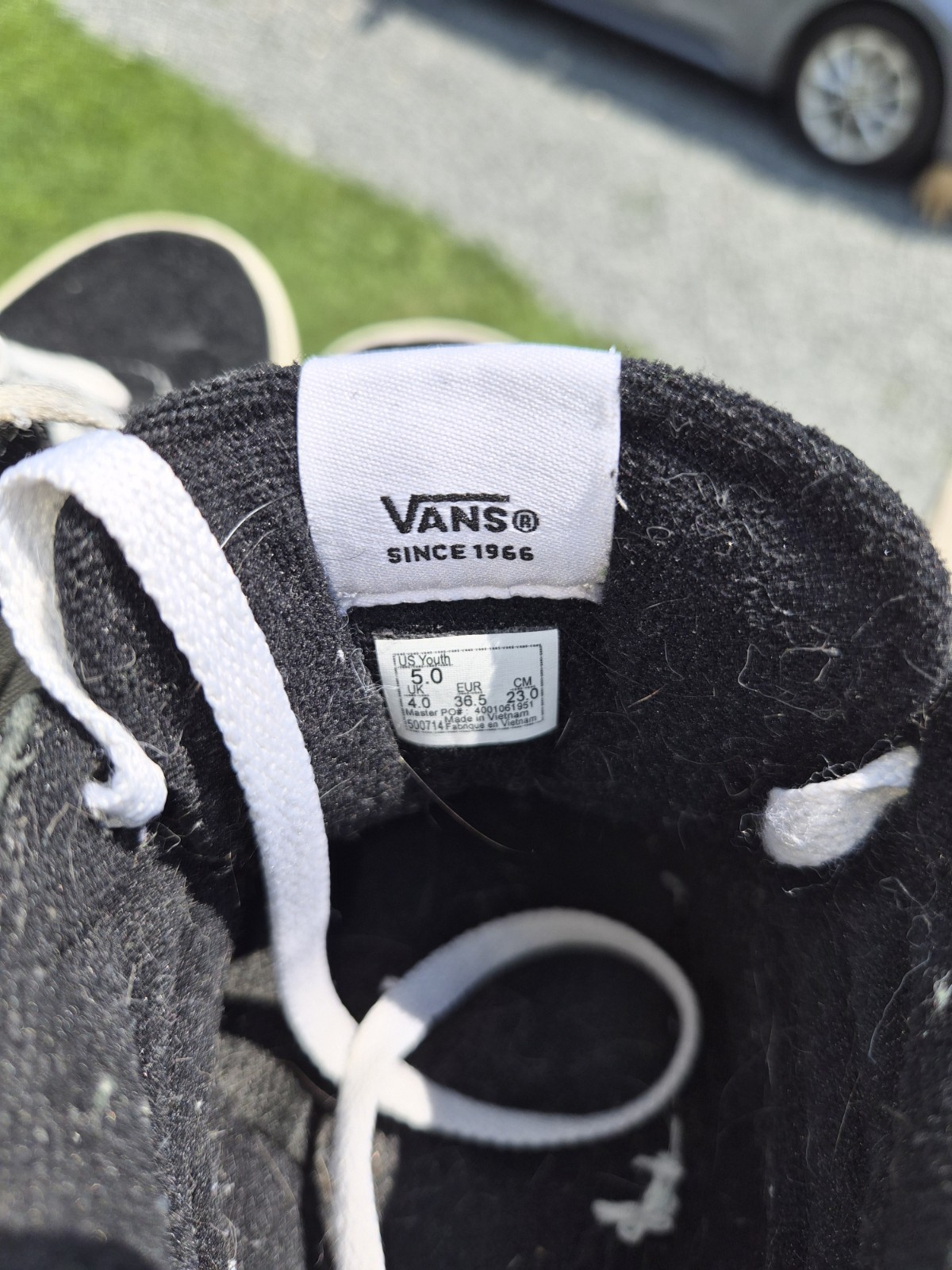 VANS Sk8-Hi Black/White High Top Lace-Up Suede Sneaker Unisex Kids US 5