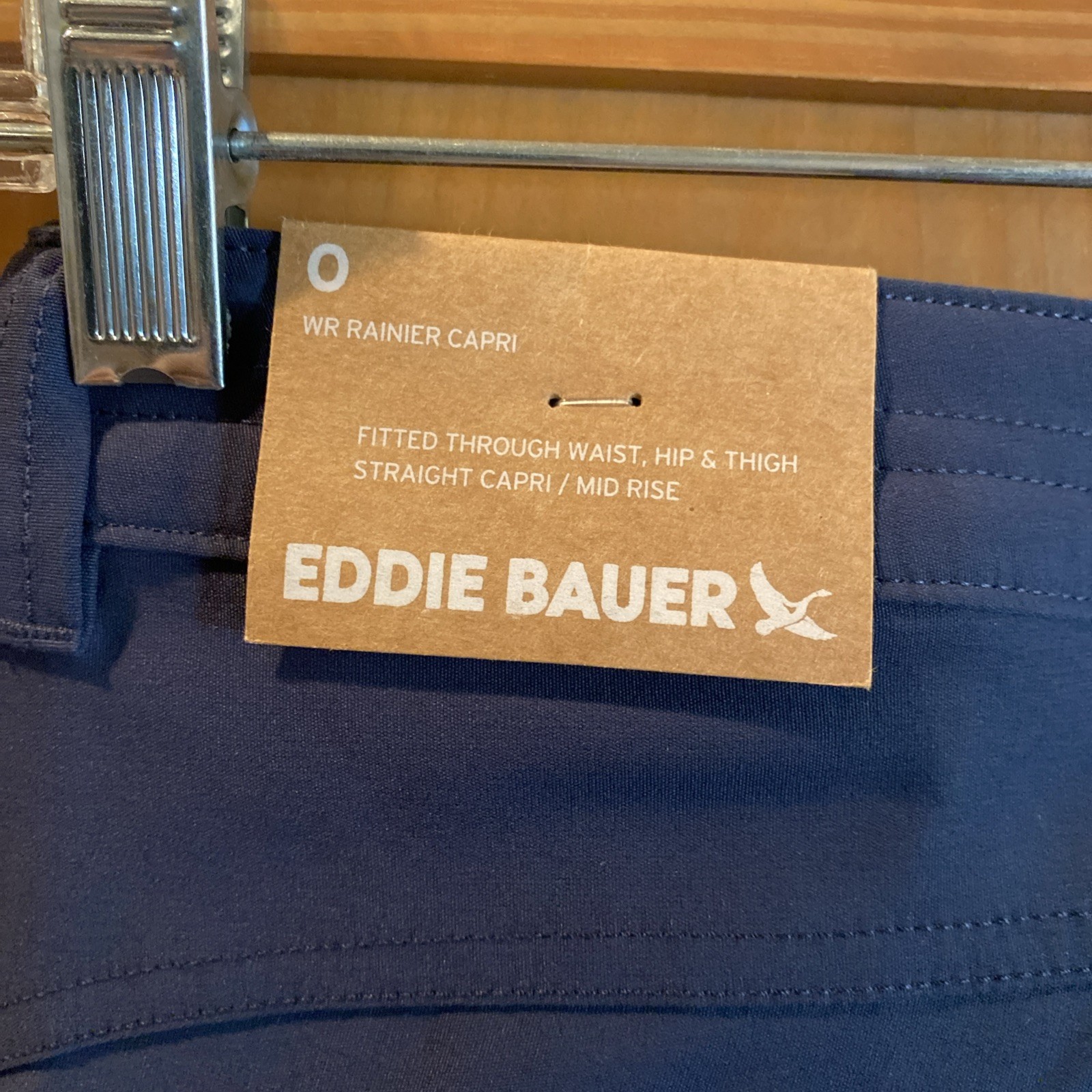 Eddie Bauer Women’s Rainier Navy Hiking/Outdoor Capri Pants NWT Size 0