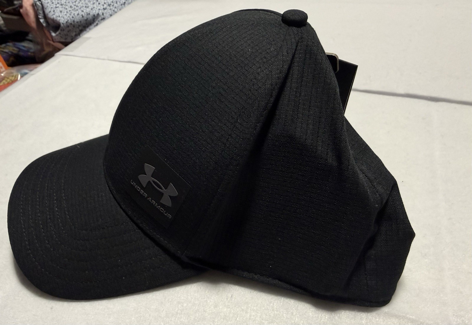 Under Armour 1383440 Men’s Black Baseball Cap Hat Stretch NEW!