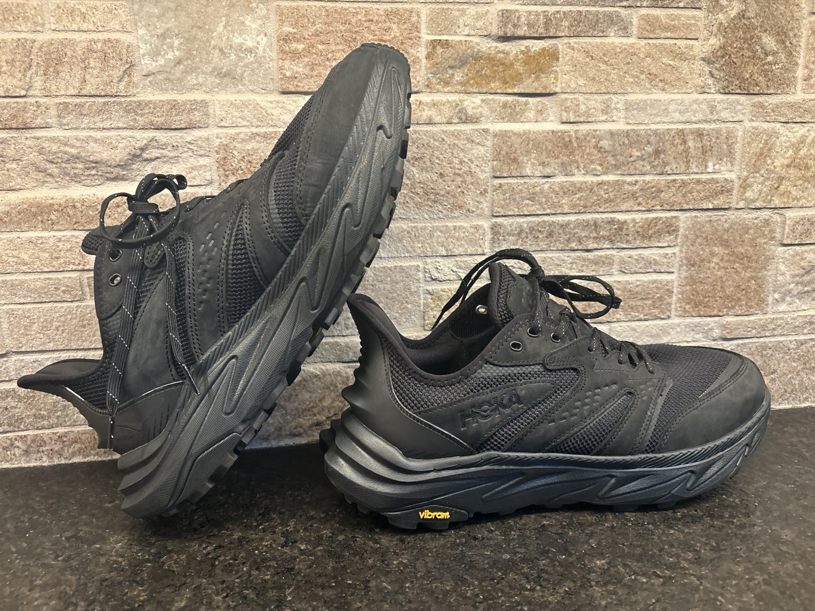 Hoka One One Anacapa 2 Freedom Trail Running Hiker Vibram Black Sz 12D – EUC!
