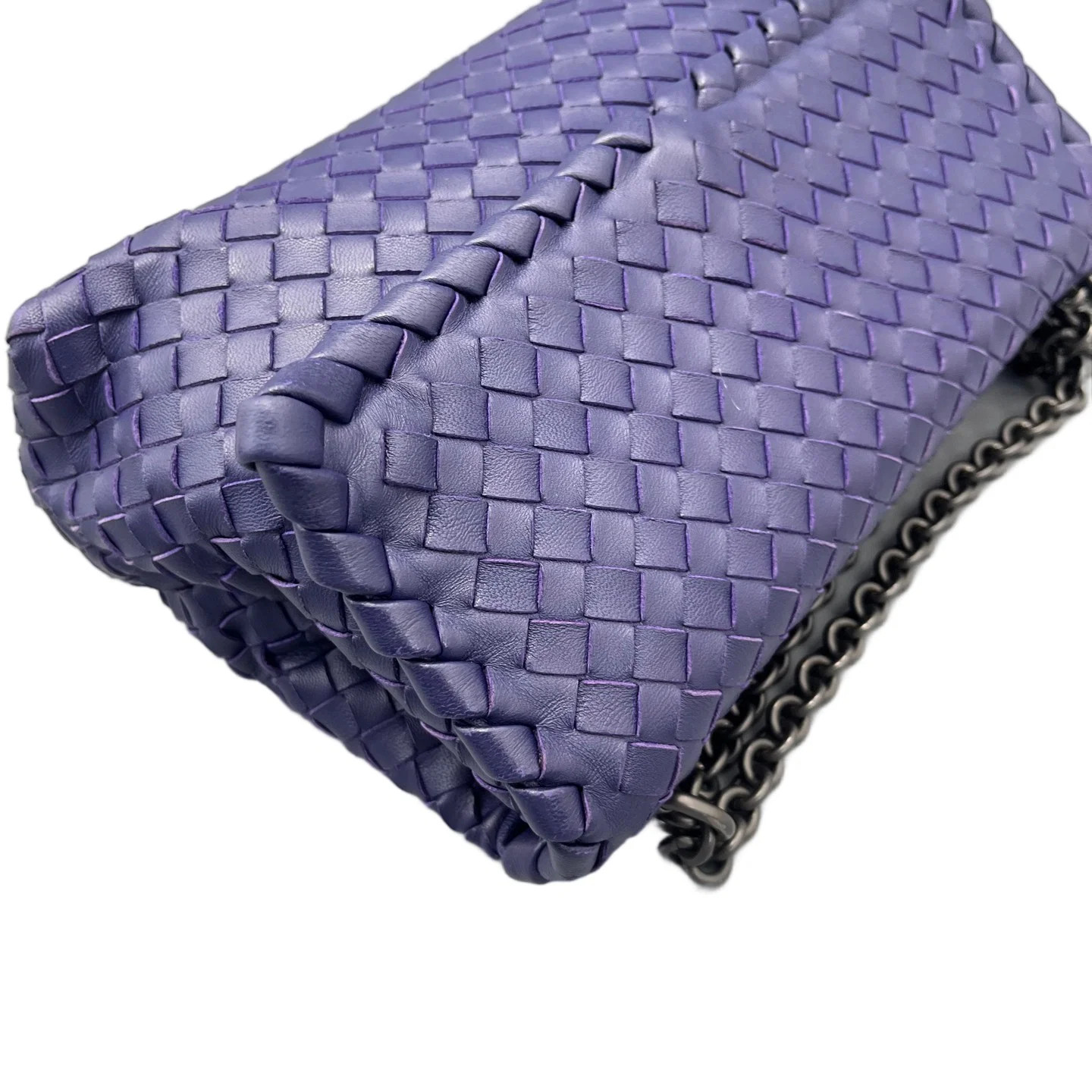 Bottega Veneta Medium Olimpia Shoulder Bag Calfskin Intrecciato (ym062826d1r)