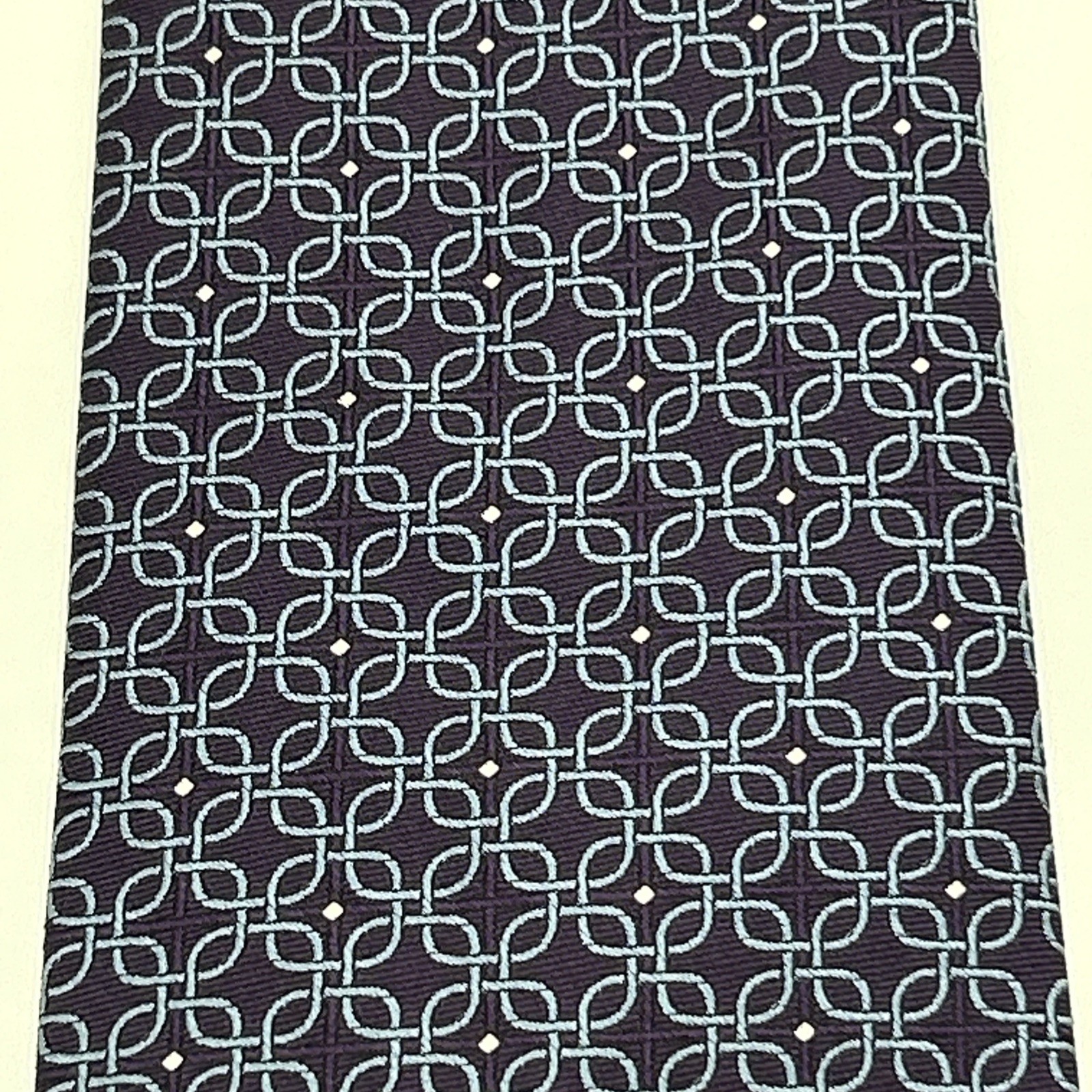 Brooks Brothers Silk Tie Navy Blue White Geometric Preppy 3.25 x 58.25 USA EUC