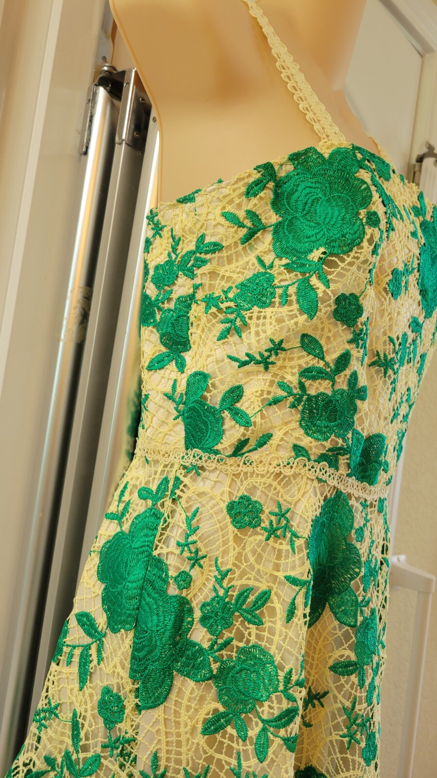 Dillards Alex Marie green/cream crochet midi dress sz 4 NWT
