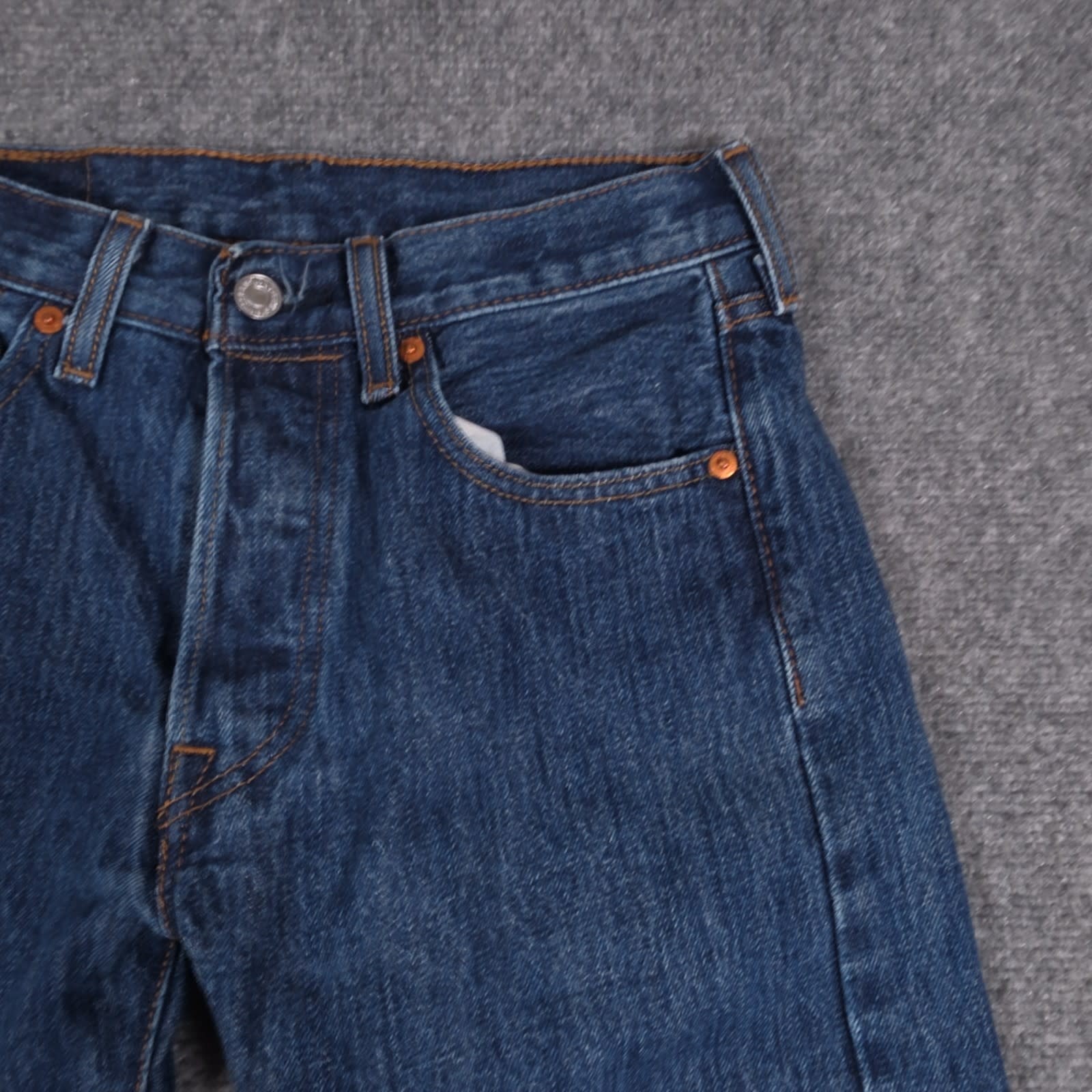 Levi’s 501 Original Fit Jeans Mens 28×30 Dark Blue Wash Button Fly Straight Leg