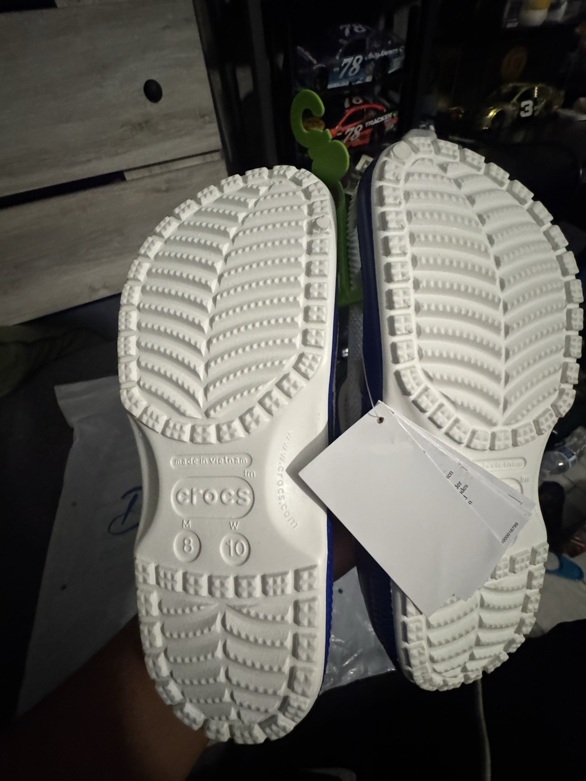 M8/W10 Dr. Simi Crocs