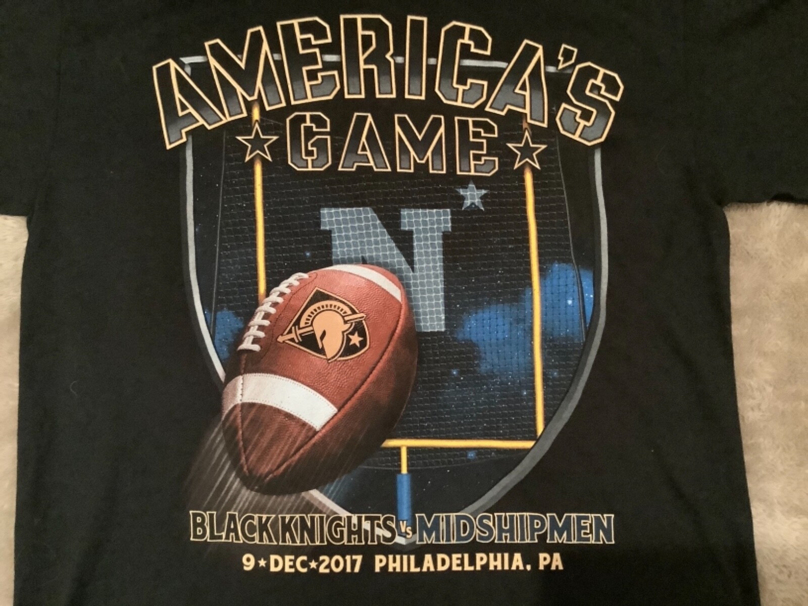 Army Black Knights vs Navy Midshipmen 2017 Football Game T-Shirt MEDIUM Phila