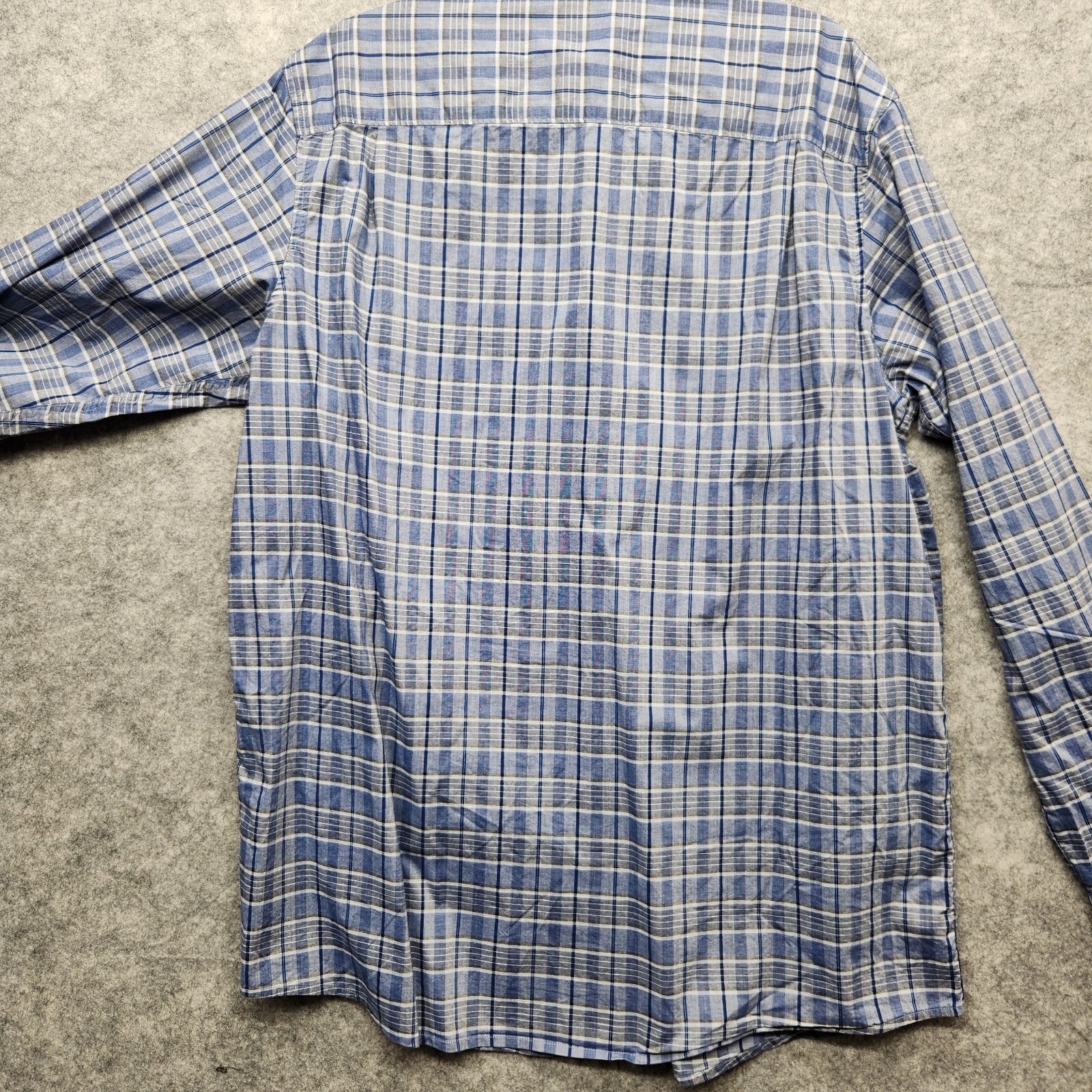 Claiborne Long Sleeve Stretch Size Large Blue,Gray and White Plaid Barrel Cuff