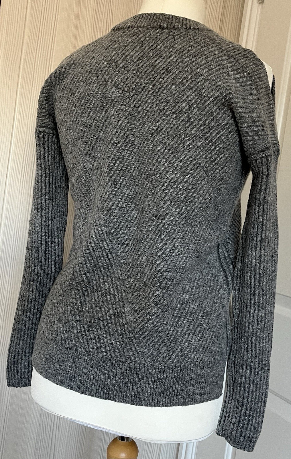 All Saints Terra Open Cold Shoulder Wool Jumper OVERSIZED Size XS Grey Ribbed
