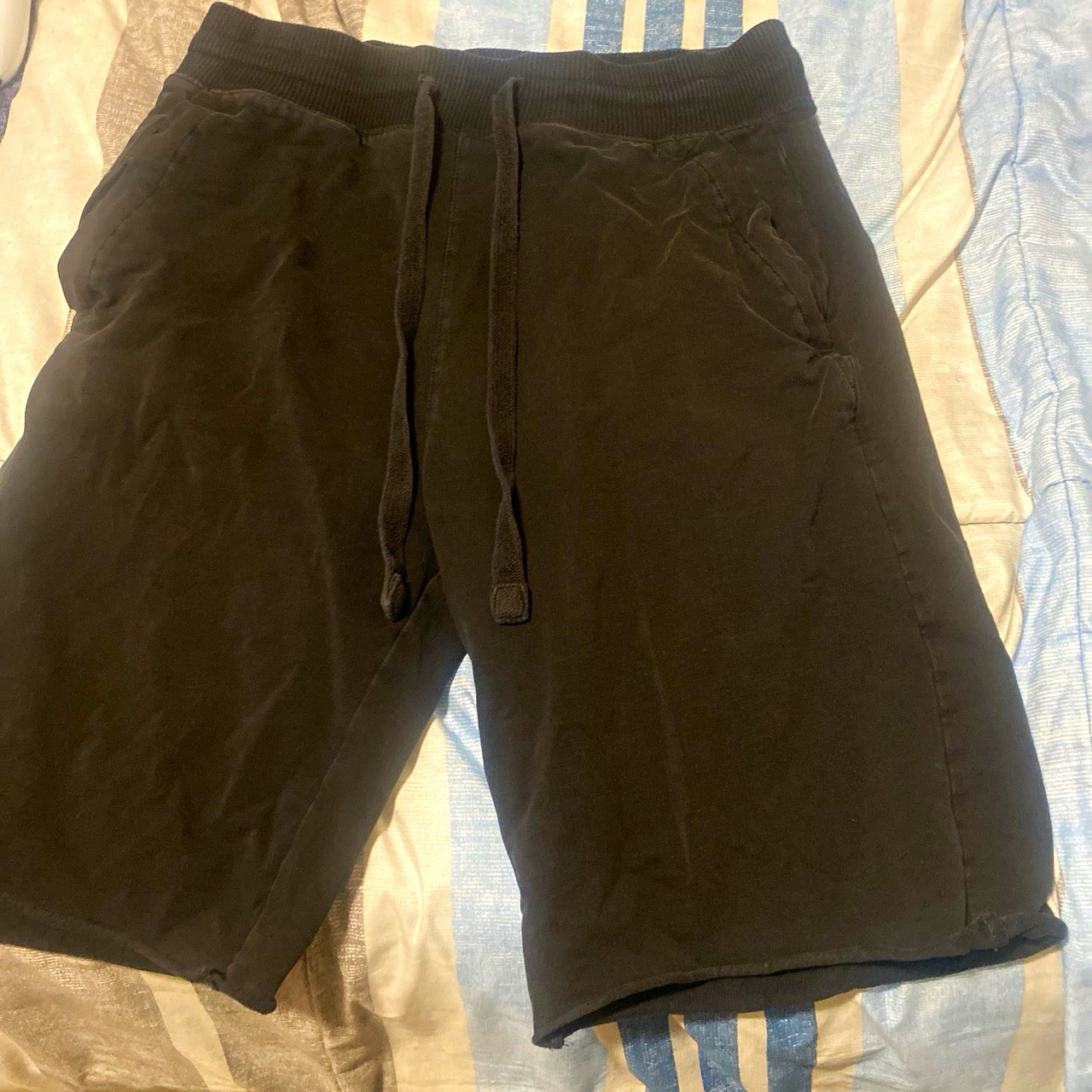 Justice Men’s Black Solid Sweat Shorts Drawstring Elastic Waist Pockets Size M