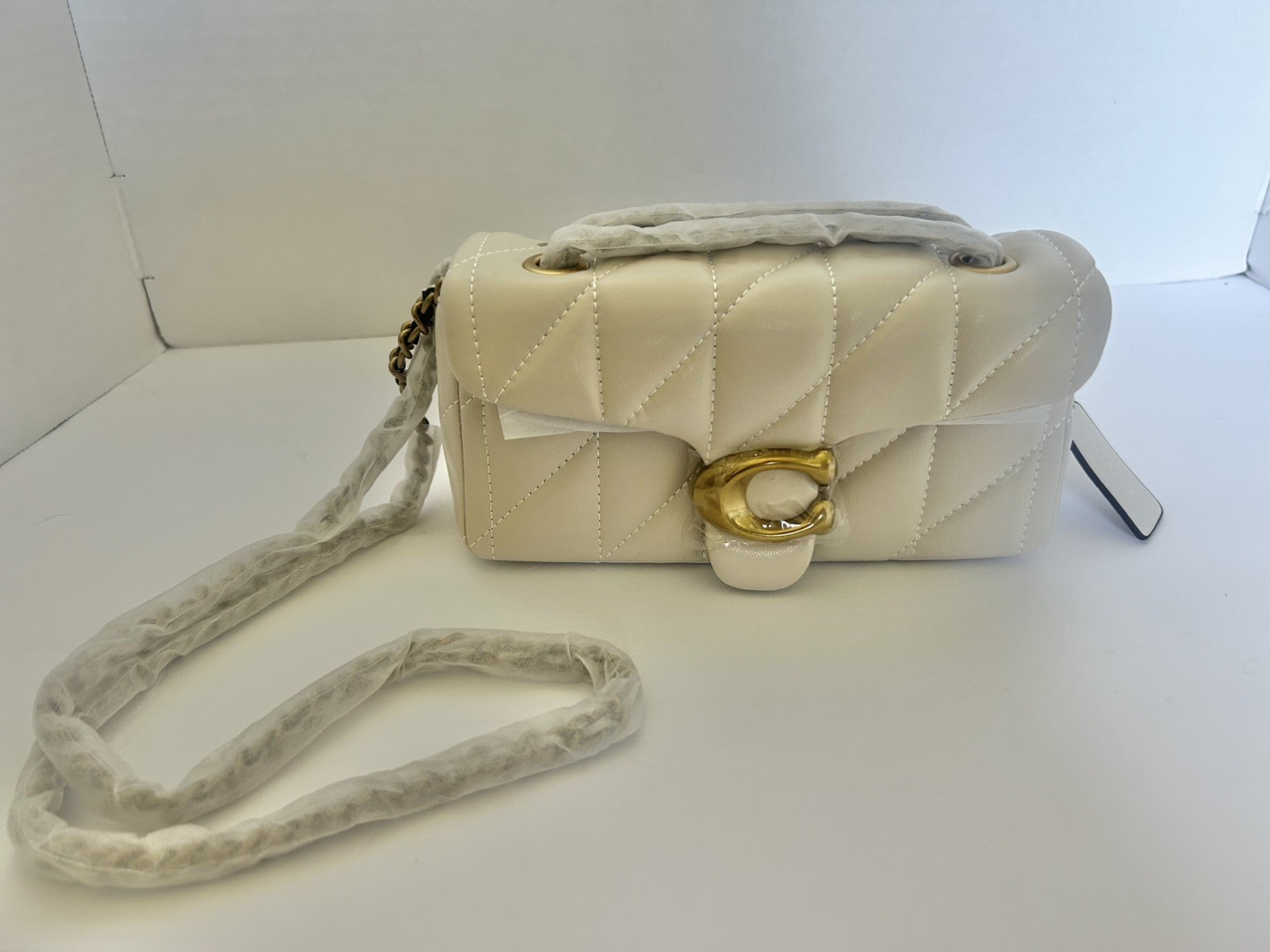 Coach Ivory Quilted Shoulder Bag w/ Gold Chain Strap Push Lock + Dust Bag