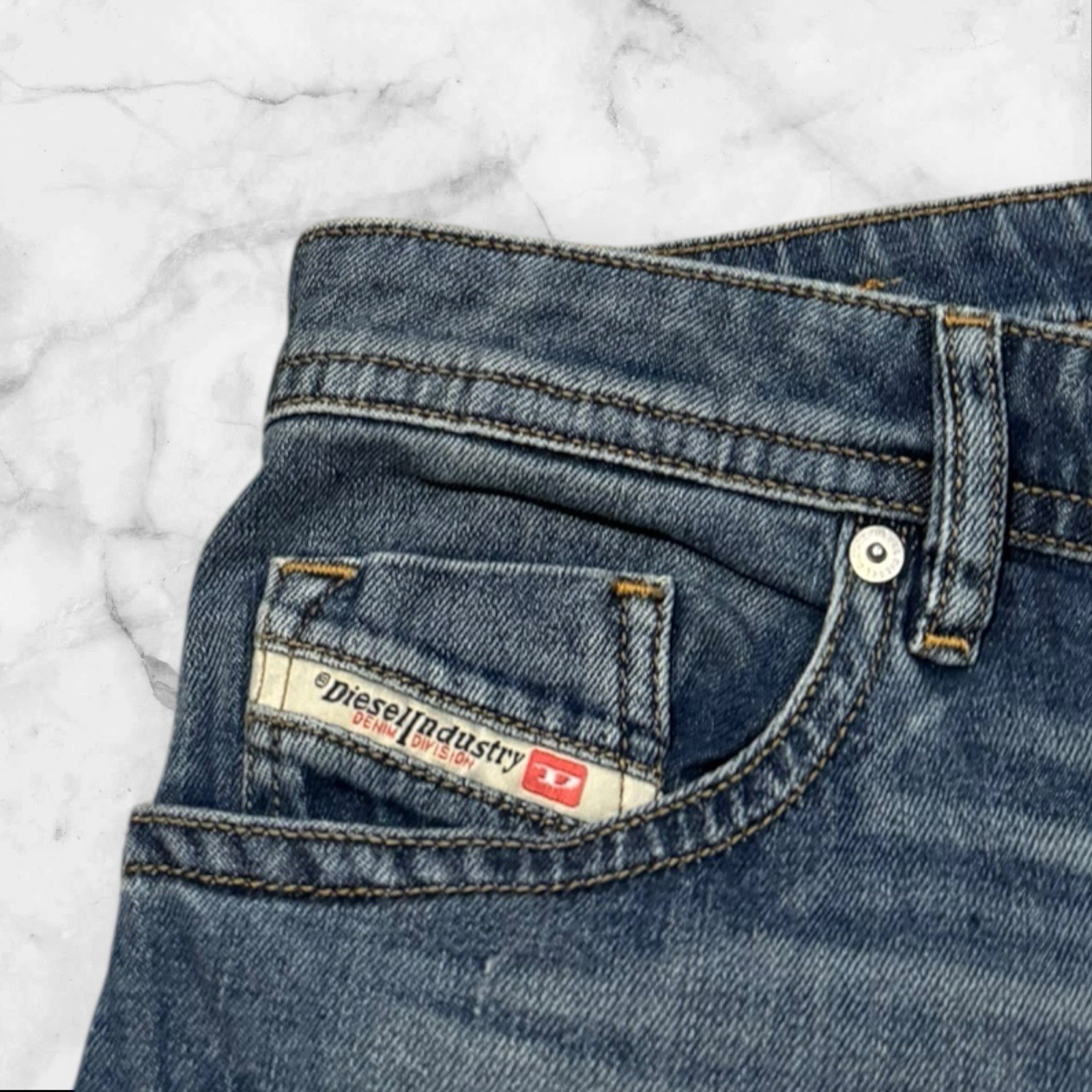 Mens Denim Blue Diesel Industry Thommer Slim Fit Jeans – Size 32L (W32 L34) R228