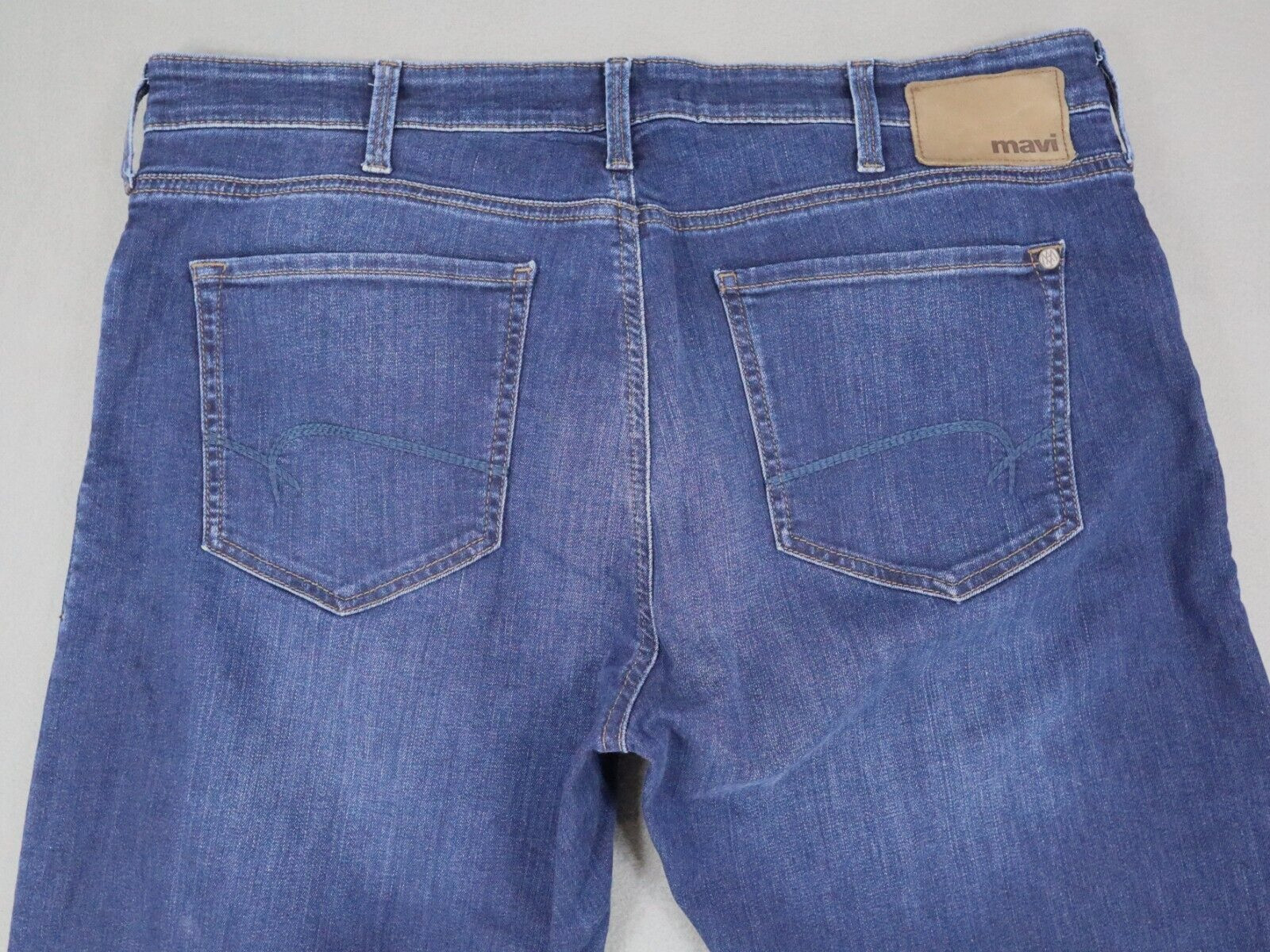 Mavi Zach Straight Leg Athletic Denim Jeans Mens Size 38×32 Blue Med Wash