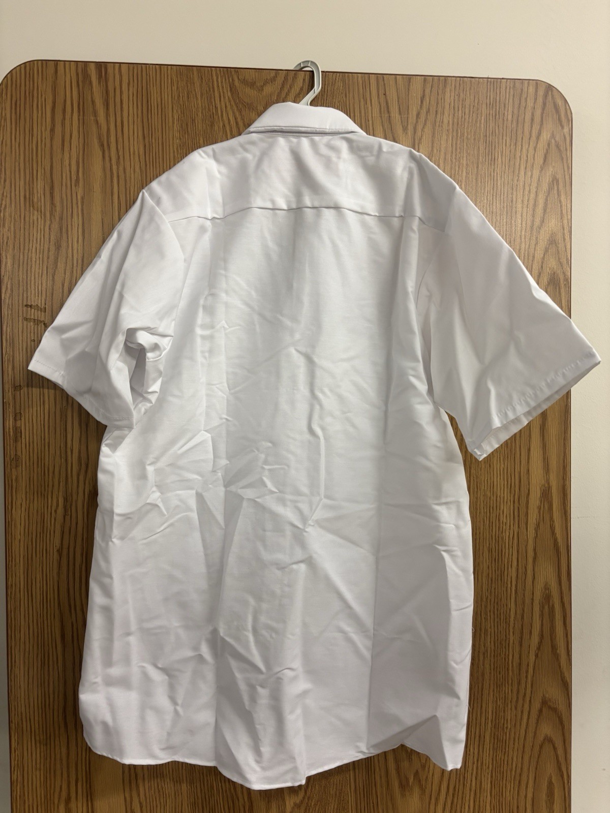 Red Kap Medium White Short-Sleeve Button-Up Shirt SP24WH5