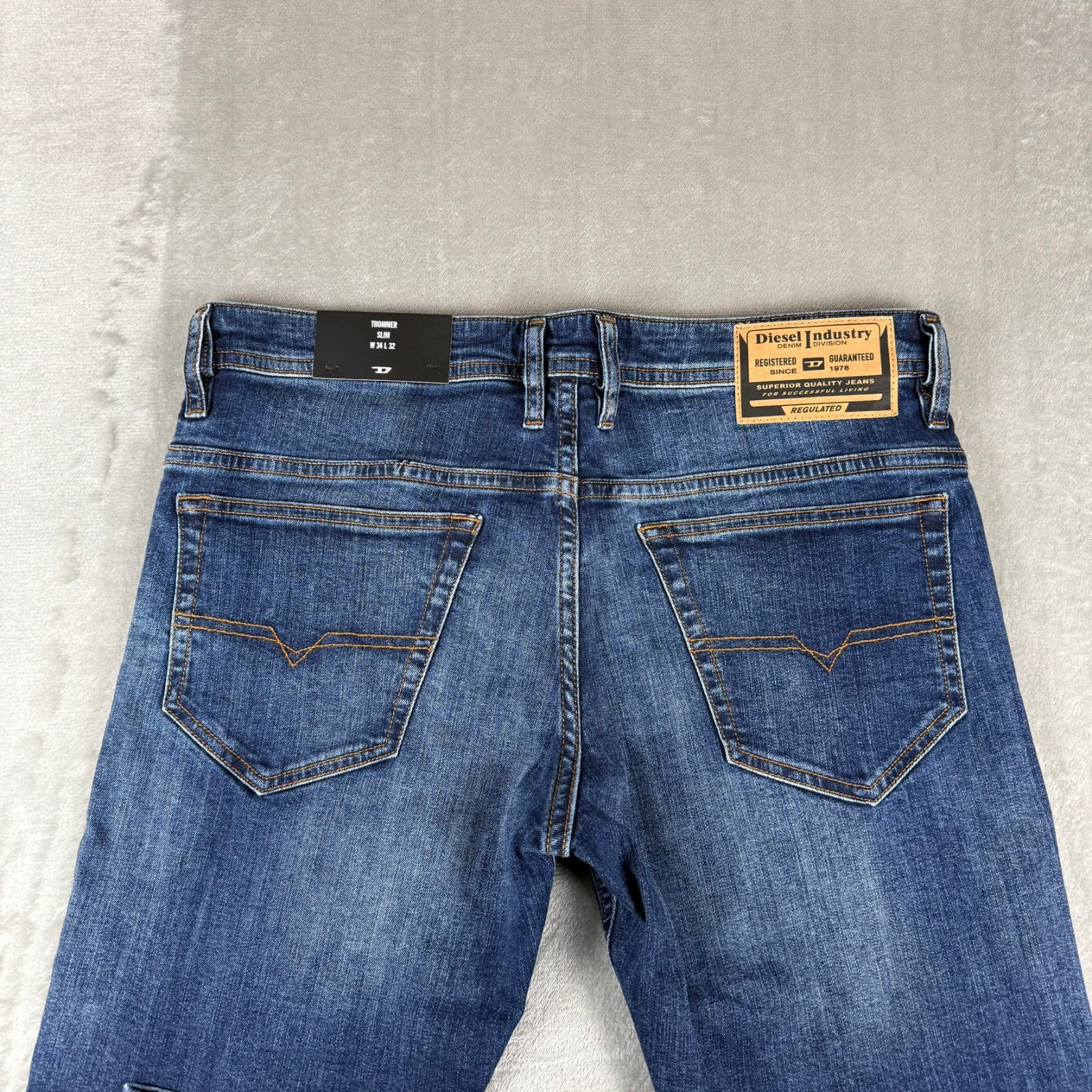 Diesel Thommer Slim Jeans Mens 34×32 Mid Blue Denim Stretch Straight $250 NWT