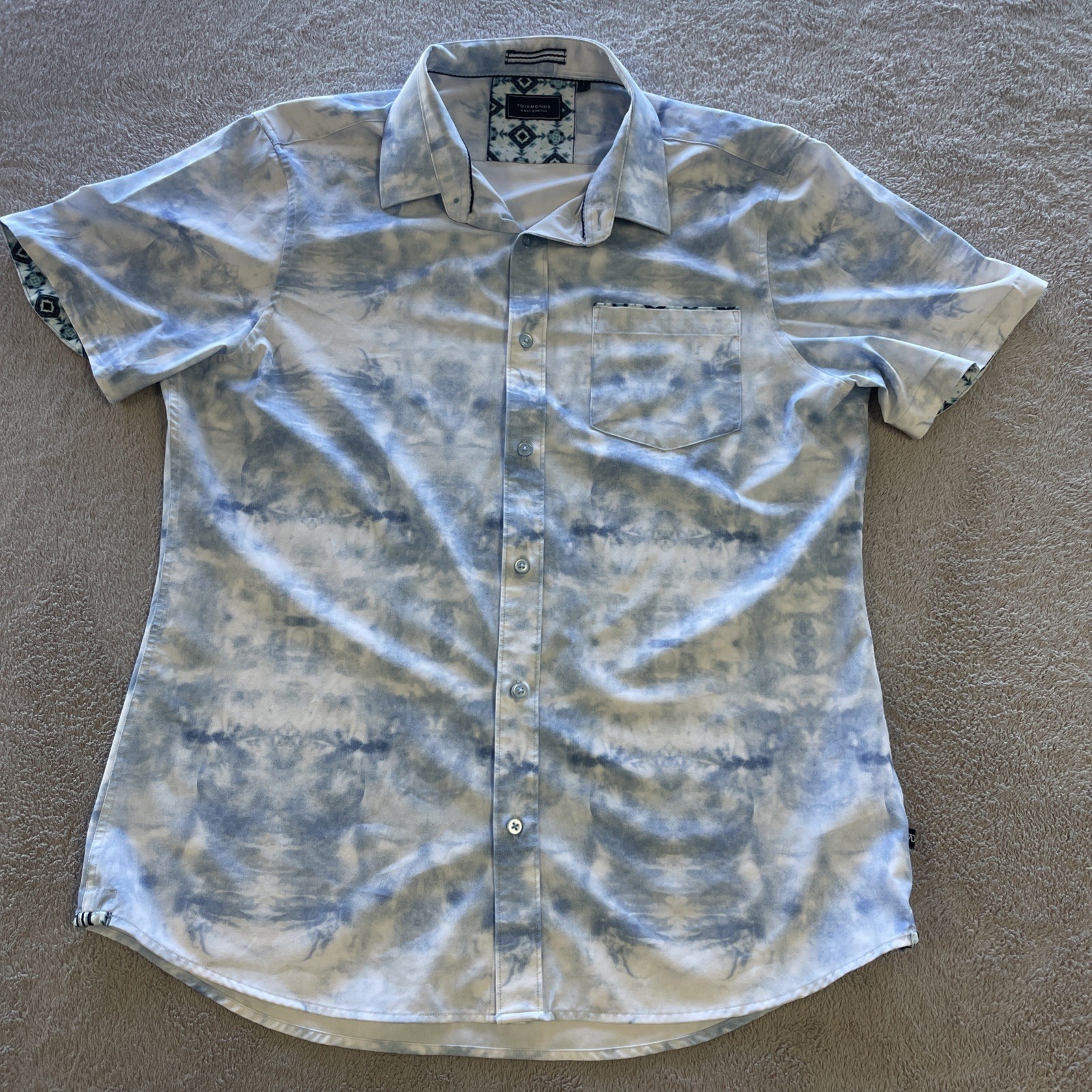 7 DIAMONDS Shirt 4 Way Stretch Mens Large Short Sleeve Button Up Blue White