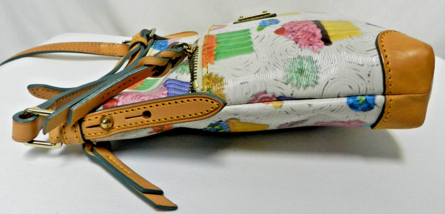 Dooney & Bourke Canvas w/ Leather Cupcake Crossbody bag purse zip top front pkt