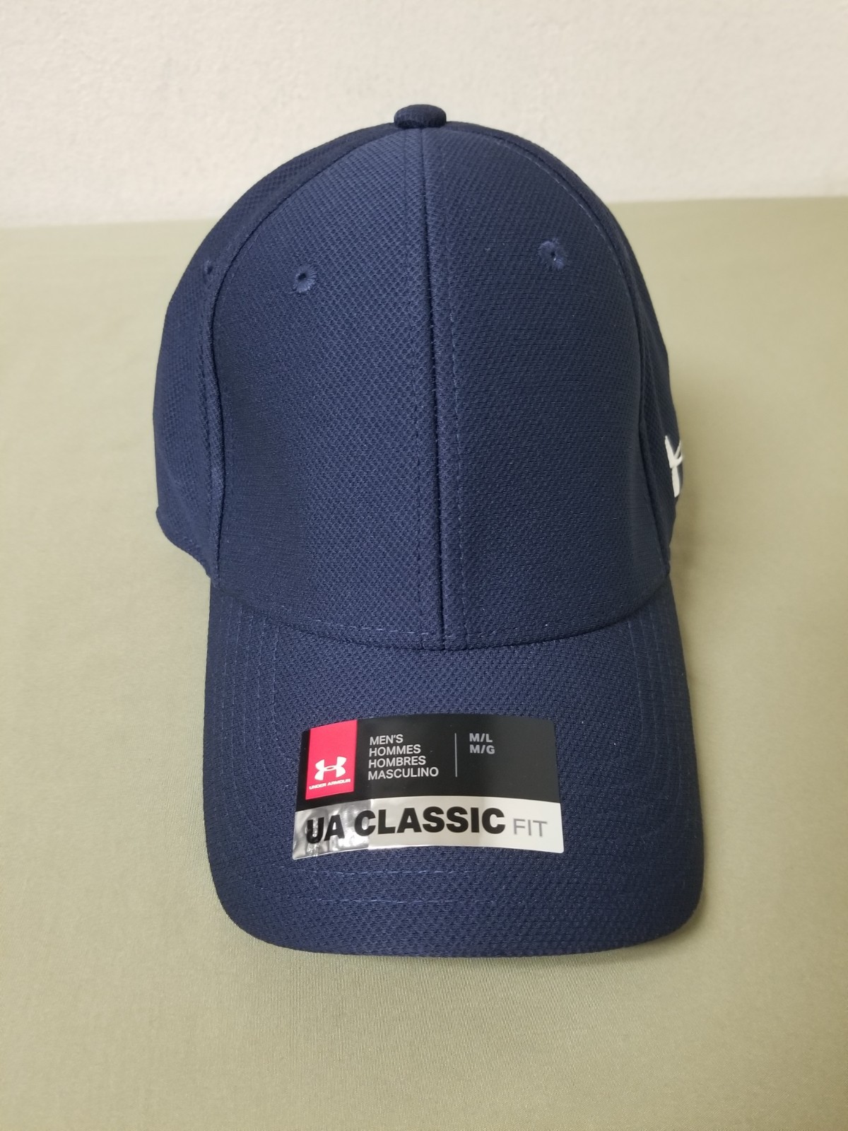 New Under Armour Classic Fit Mens Fitted Baseball cap.