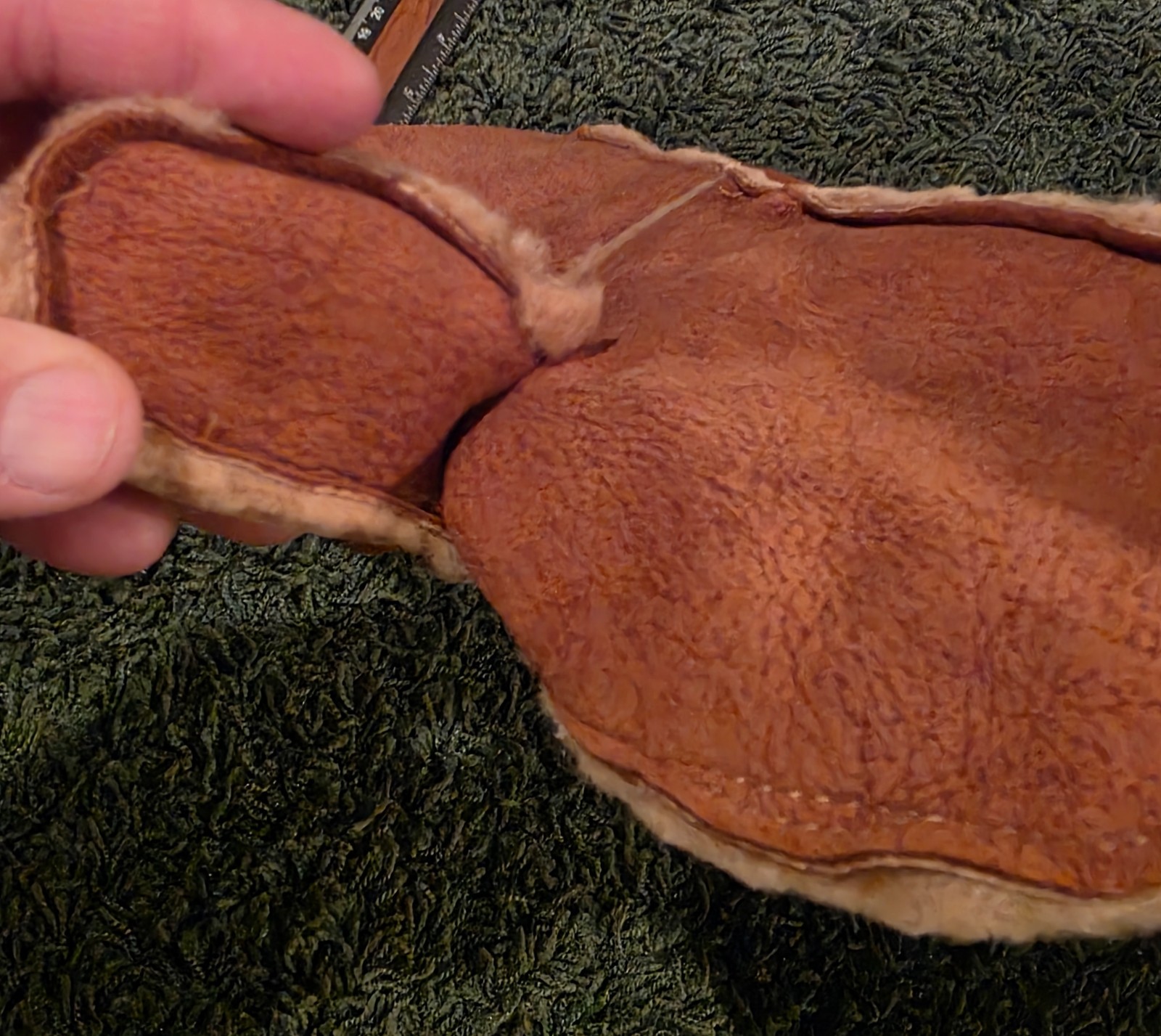 Orvis XL 15 1/2″ long Fleece Lined Leather Mittens