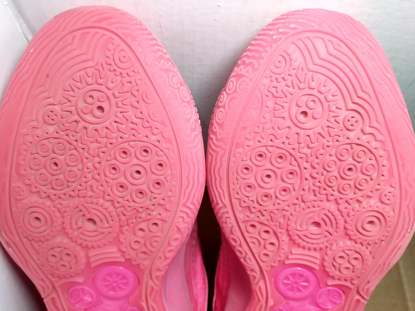 NIKE KD 16 ‘Aunt Pearl’ Pink Sneakers Men’s Size 9 FN4929-600