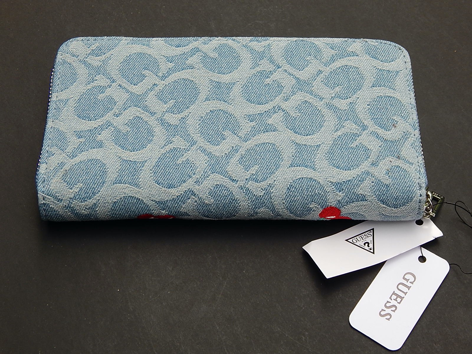 GUESS CELESTIA LOGO BLUE DENIM/CHERRY LOGO ZIP AROUND WALLET AUTHENTIC NEW