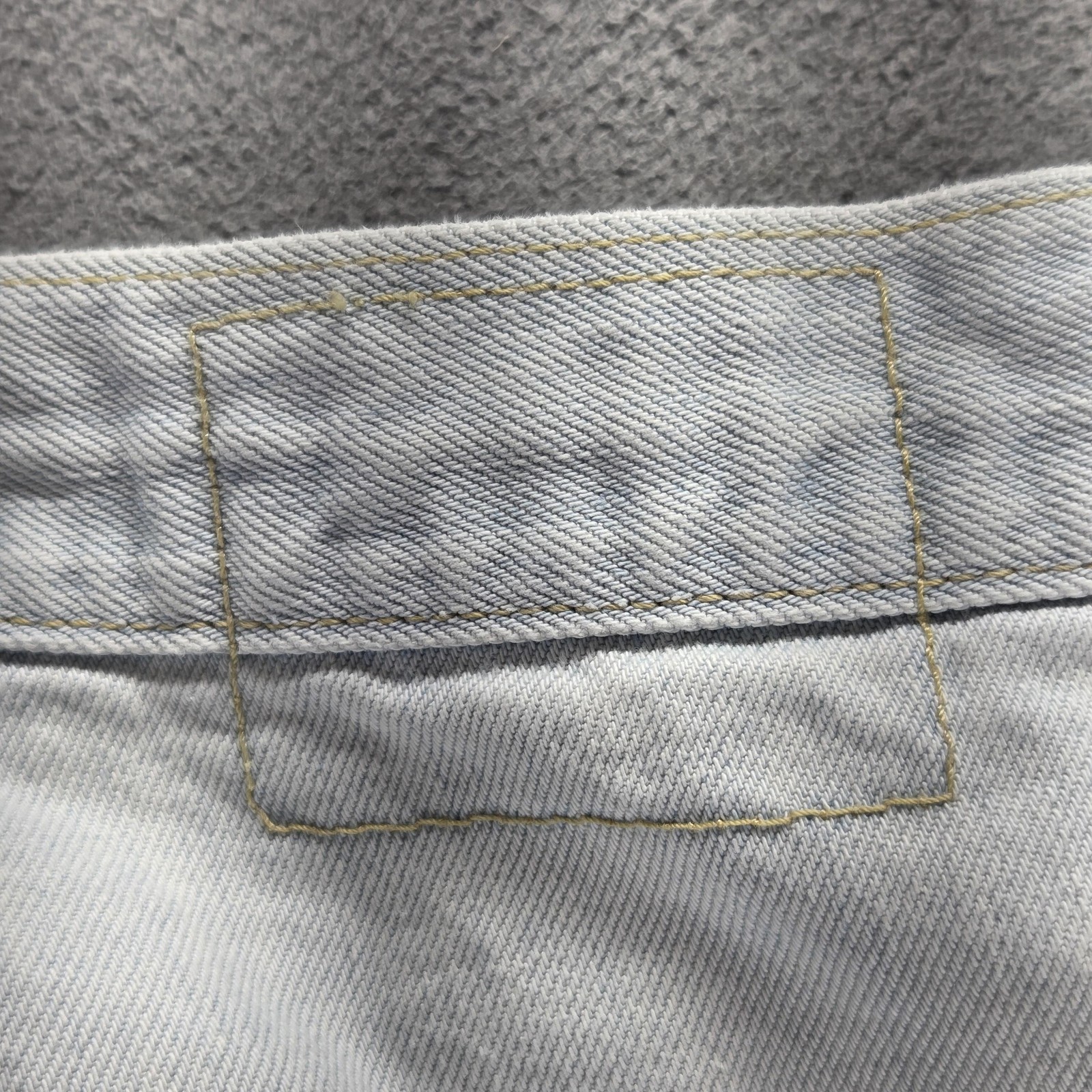 Vintage Levis Engineered Jeans Mens Blue Light Wash Twisted Zip Fly Fits 30×28