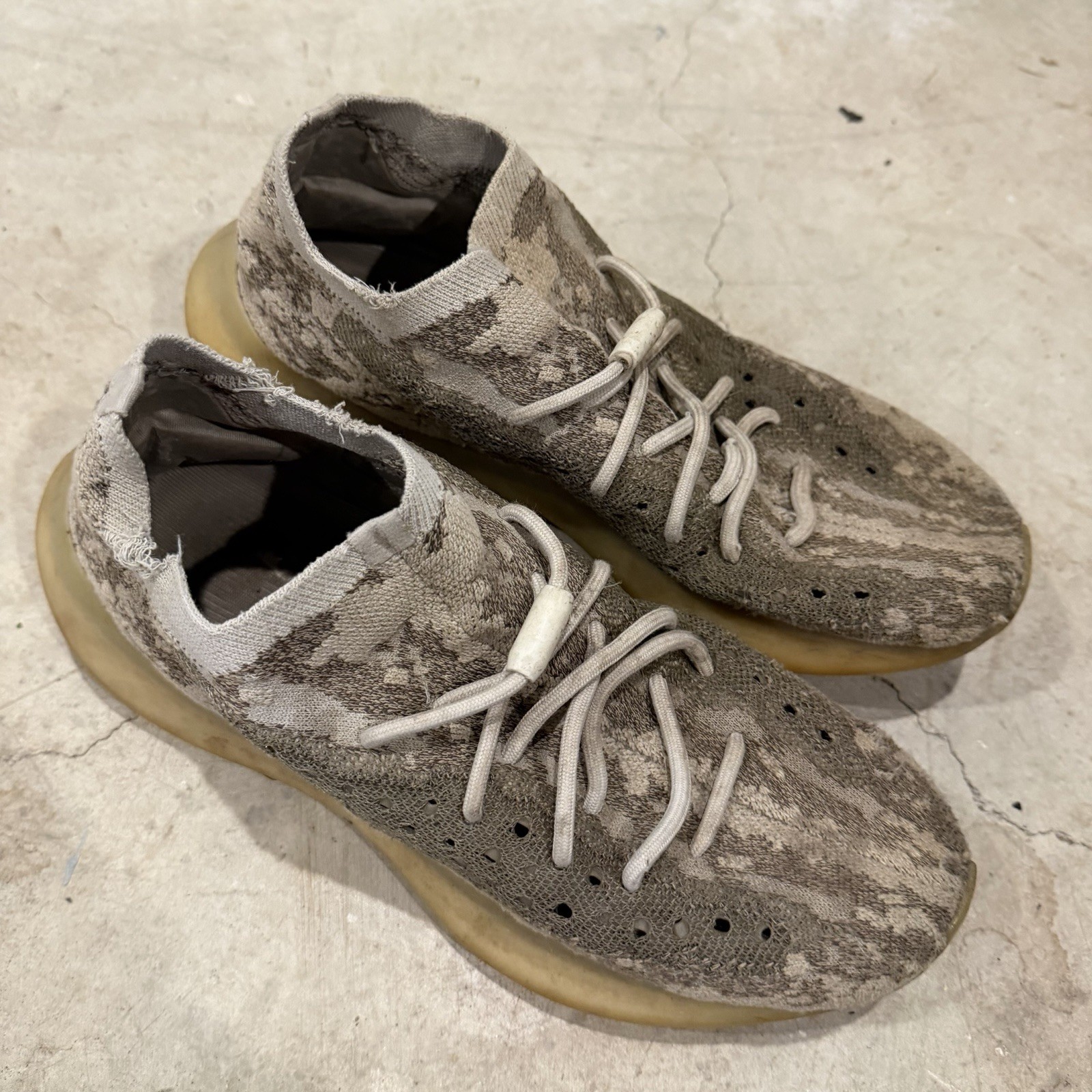 Adidas Yeezy Boost 380 Pyrite Mens Size 11 GZ0454 Used *STAINS*