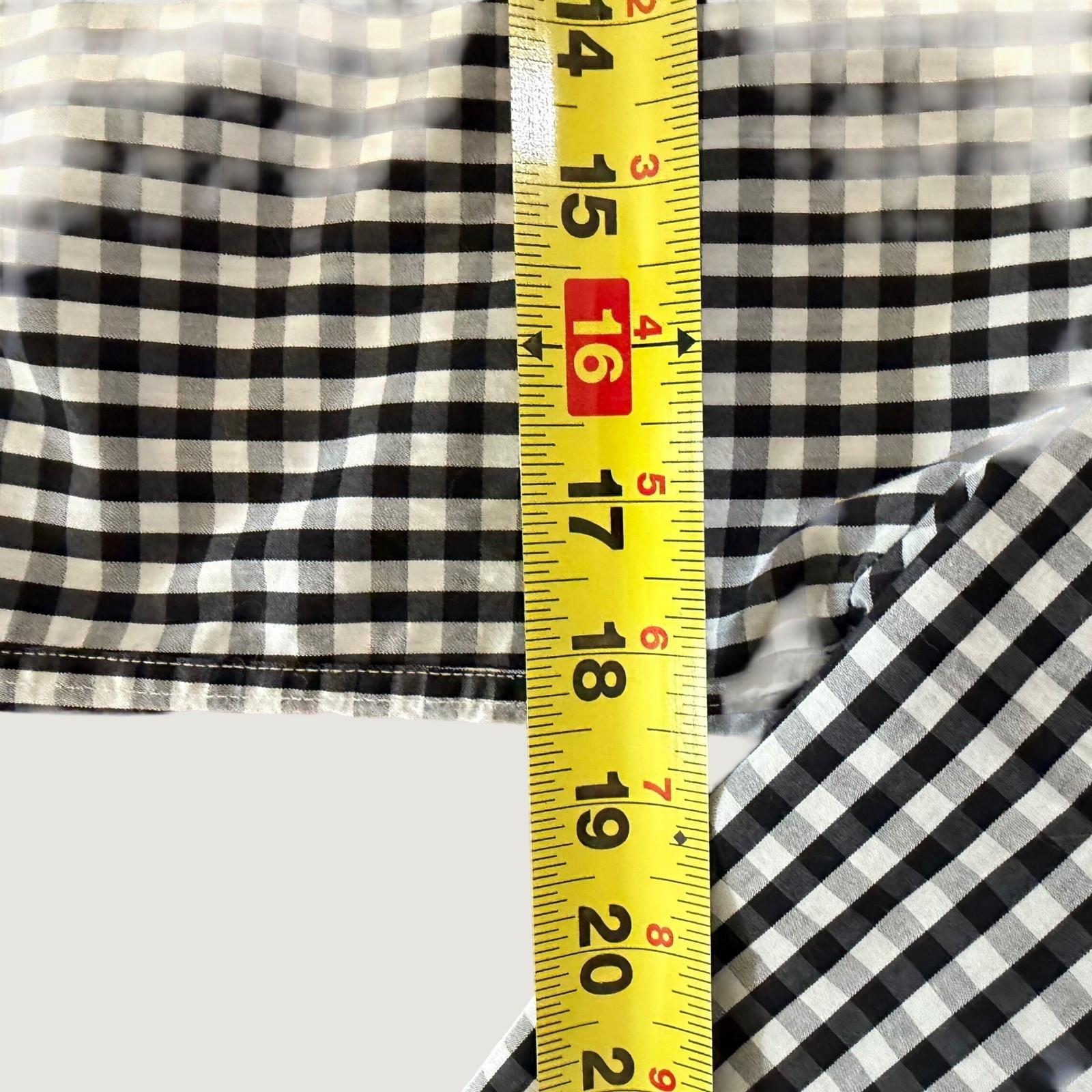 The Shirt Rochelle Behrens Womens Medium Black White Gingham Button Down Stretch