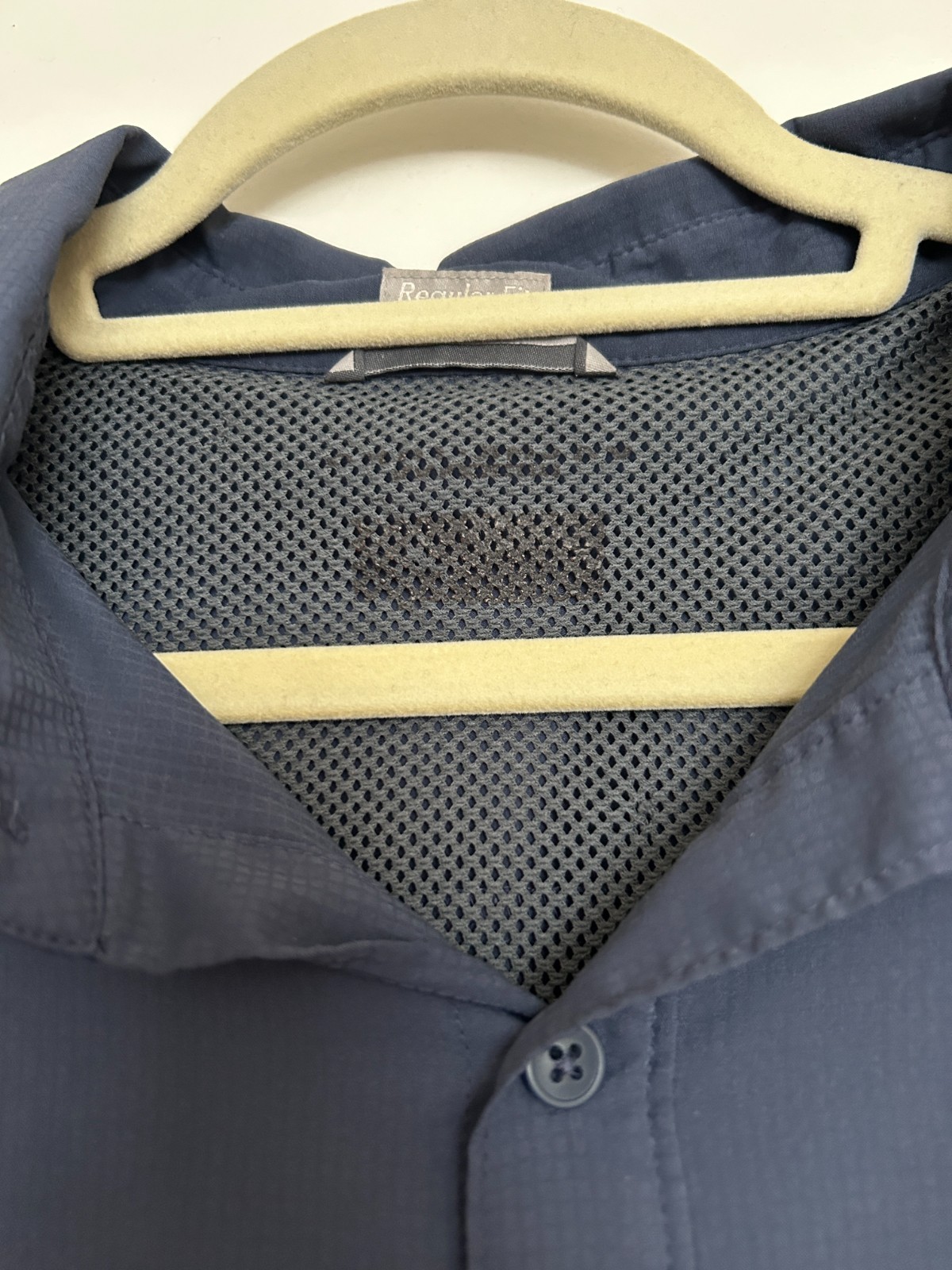 Columbia Men’s Moisture Wick Navy Blue Short Sleeve Button Down Shirt (Size XL)