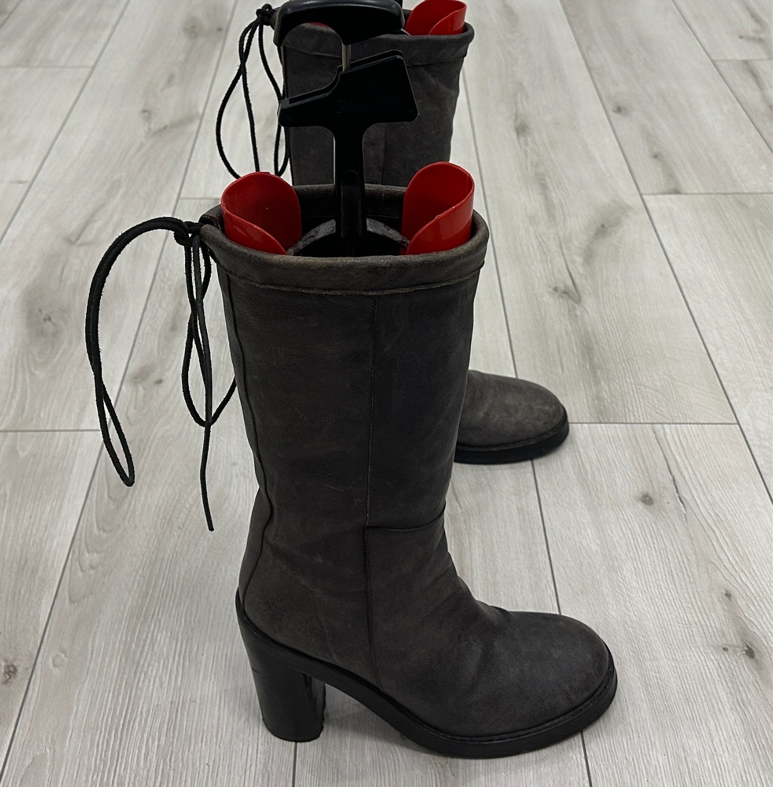 Ann Demeulemeester Distressed Gray Leather Knee-High Boots Lace-Up Size 40 Italy