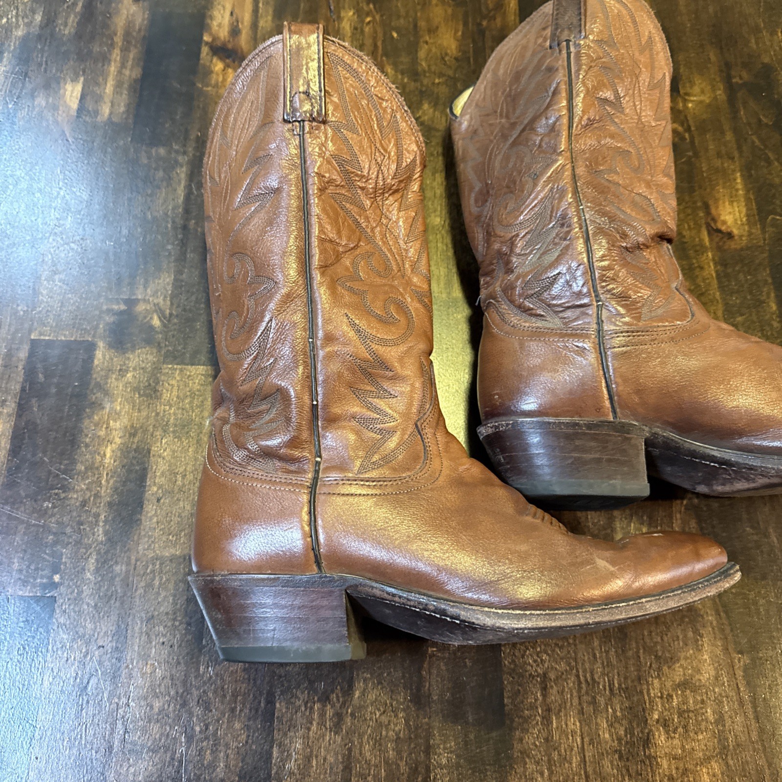 Dan Post men’s light brown cowboy boots size 8.5 EW