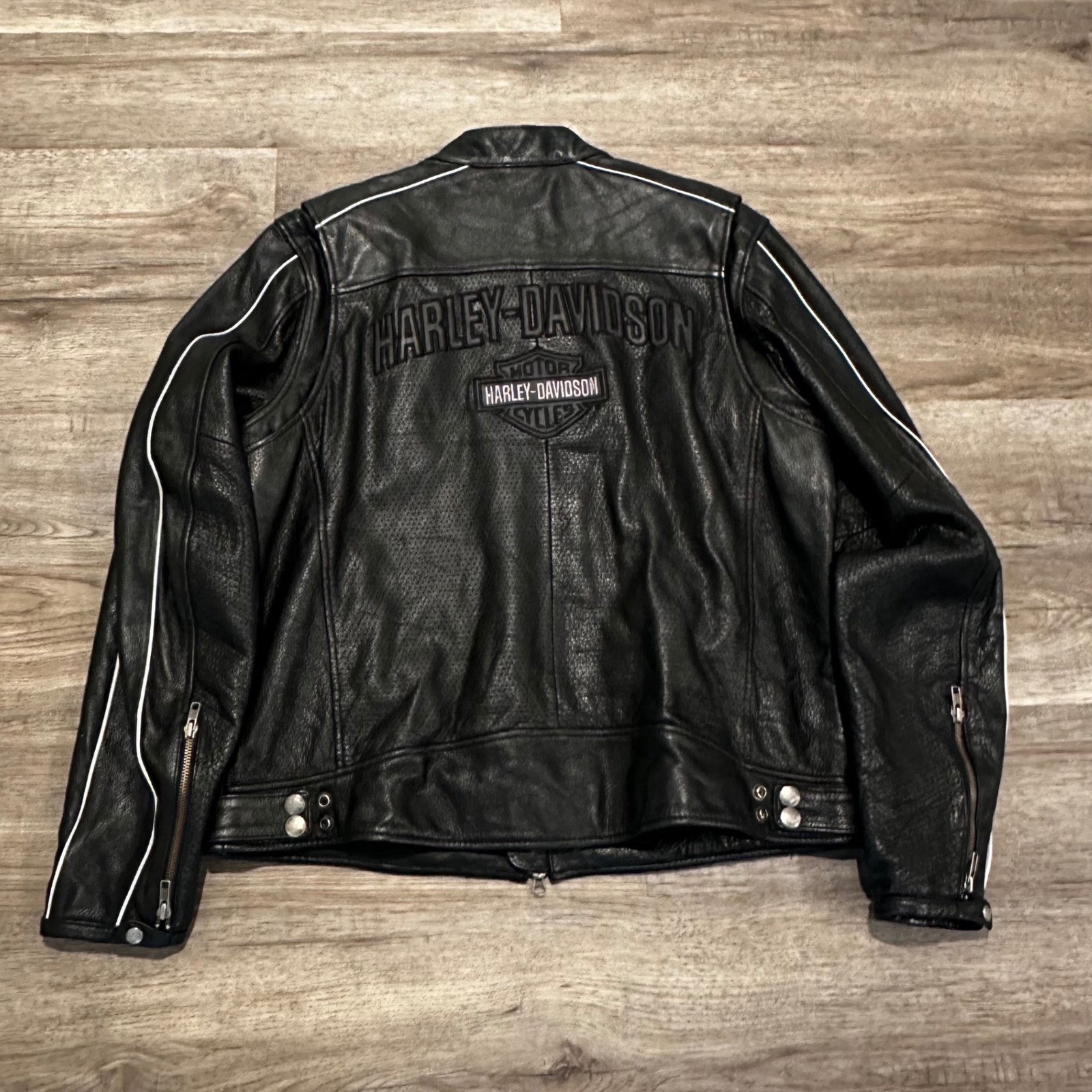 Harley-Davidson Men Genuine Leather Perforated Motorcycle Riding Jacket Black
