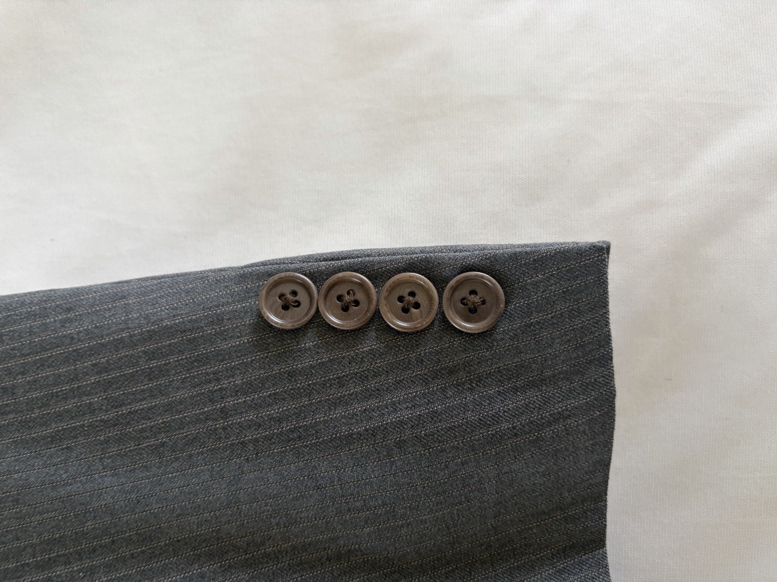 Brooks Brothers suit mens 44L Gray Pinstripe 2 Button 1818 Madison Saxxon Wool