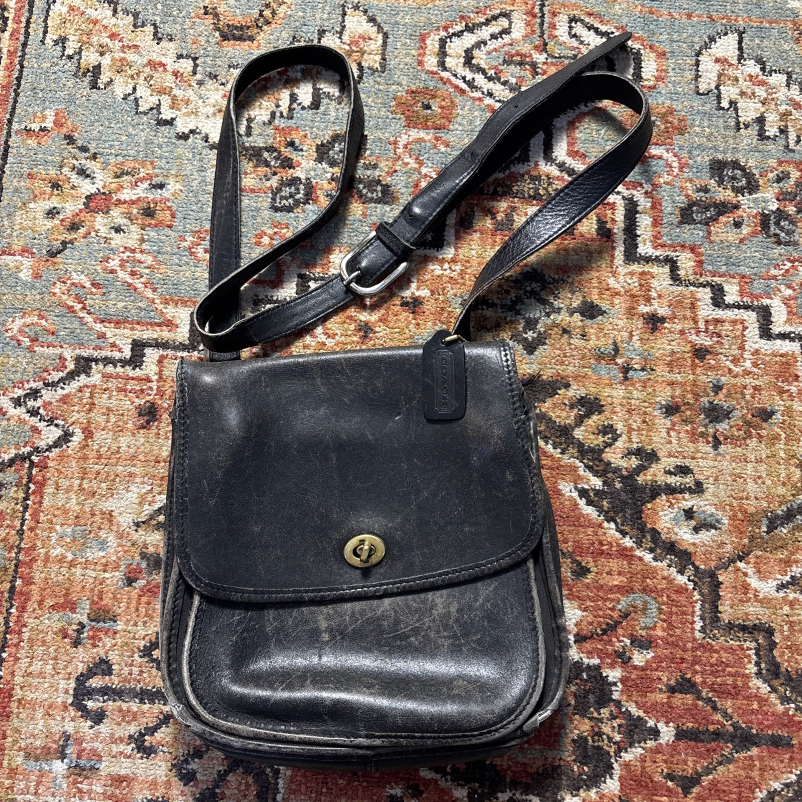 Vintage Coach Rambler’s Legacy Shoulder Bag 9508 in Black Glovetanned Leather