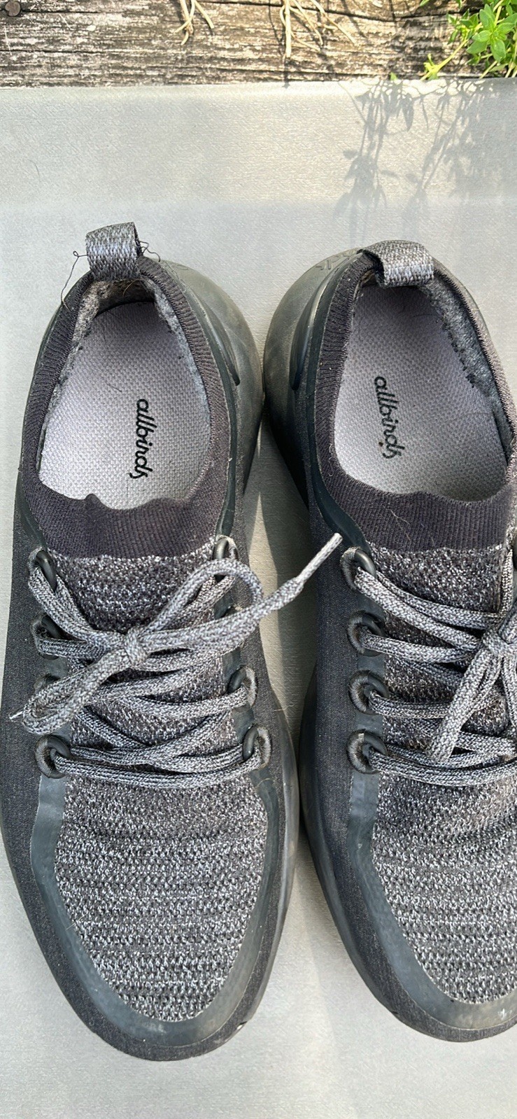Allbirds Men’s Athletic Sneakers Low Top Lace-Up Black/Gray Rubber Outsole