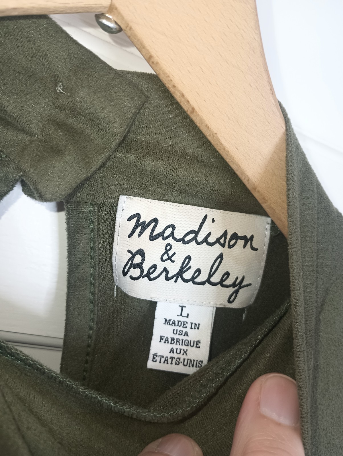 Madison & Berkeley Women’s Mock Neck Sleeveless Top Size Large Olive Green