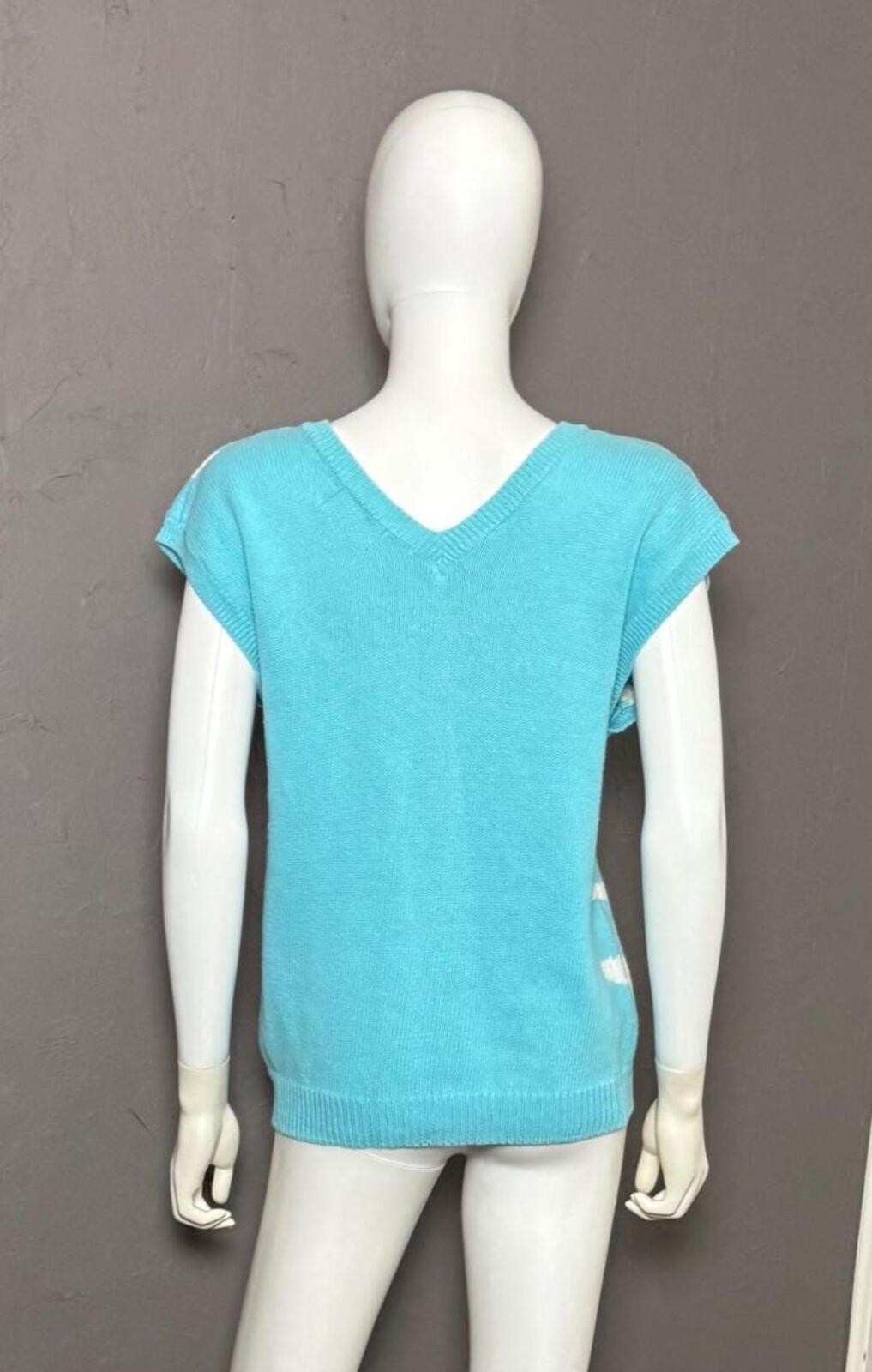 1980’s Turquoise and White Zebra Print Sleeveless Hand Knit Sweater Size M-L