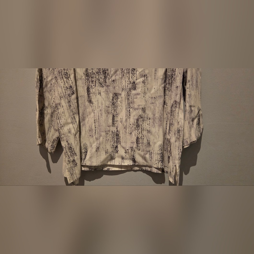Eileen Fisher Women’s Abstract Print Blouse White and Black High Low EUC Size M
