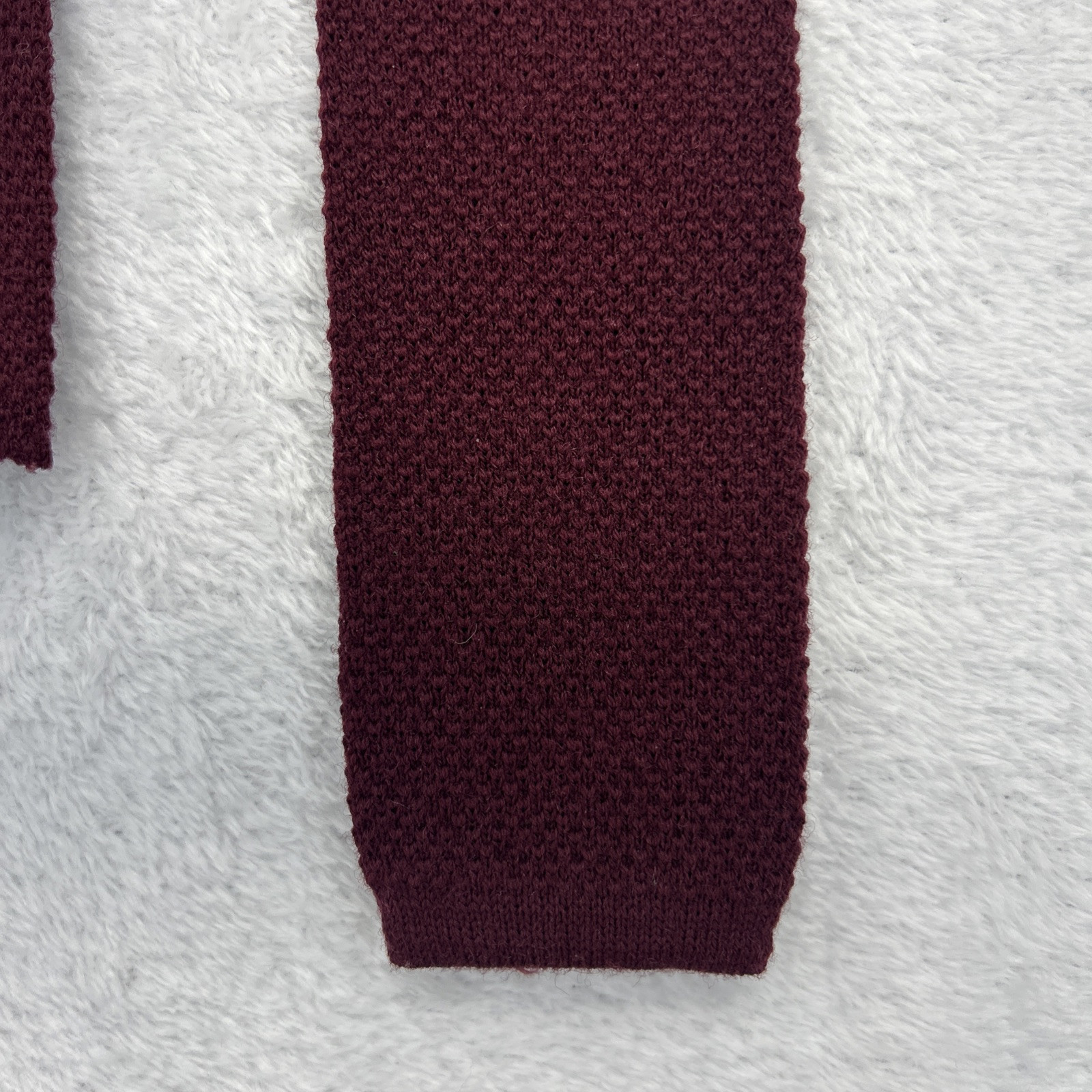 (2) Men’s Square Cut Neckties Offwhite And Burgundy 100% Virgin Wool 2.25x 53”